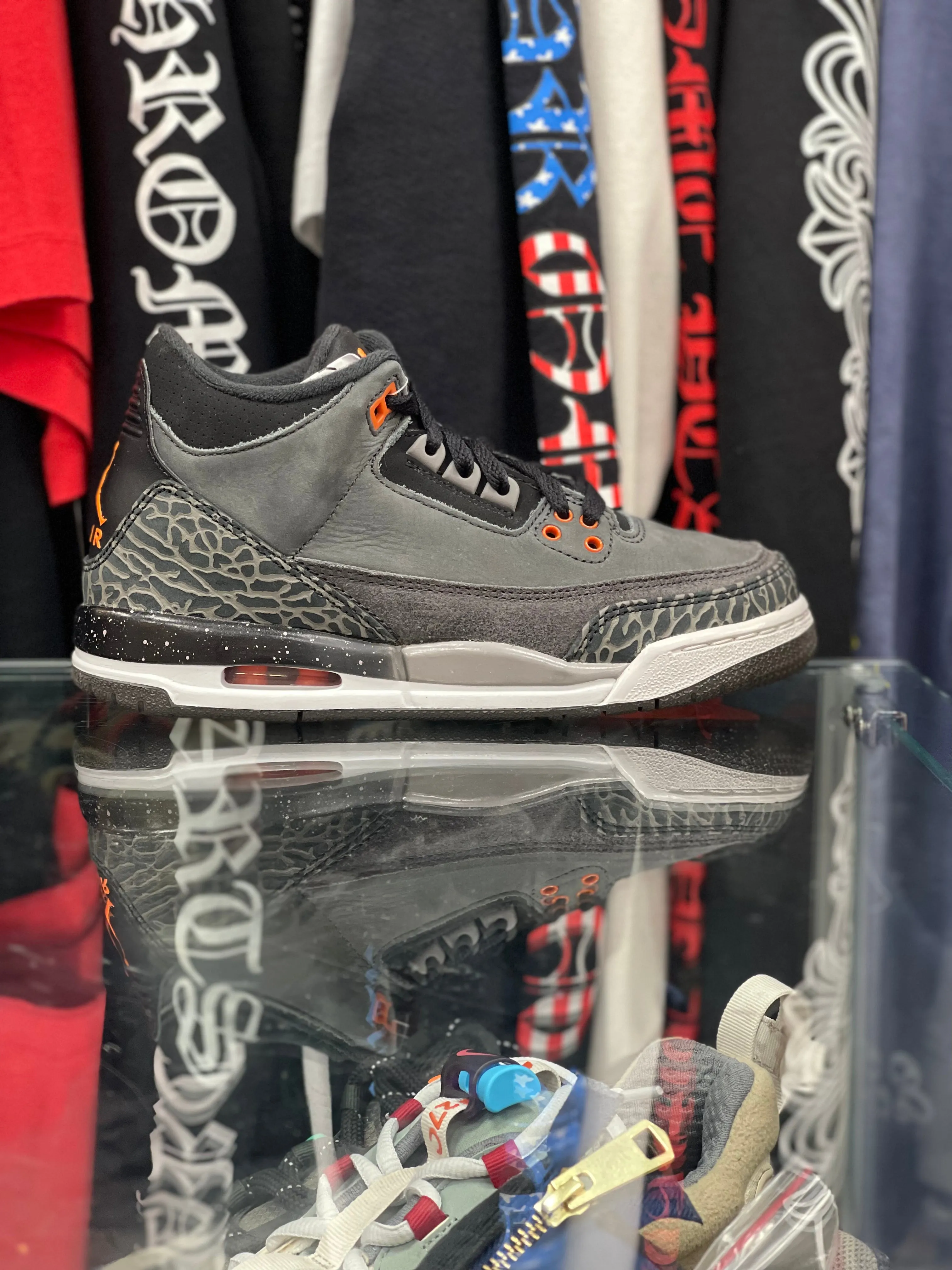 Air Jordan 3 Retro “Fear”