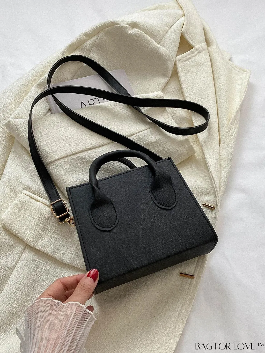 BagForLove - Adjustable Shoulder Strap Handbag: Korean-Style, Simple & Fashionable, Solid Color.