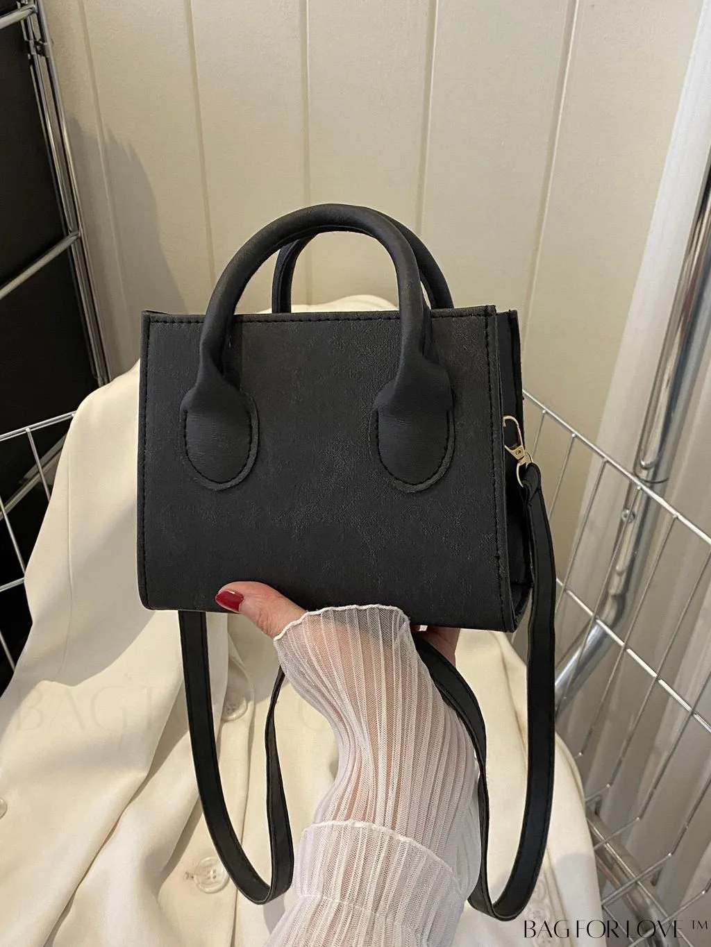 BagForLove - Adjustable Shoulder Strap Handbag: Korean-Style, Simple & Fashionable, Solid Color.