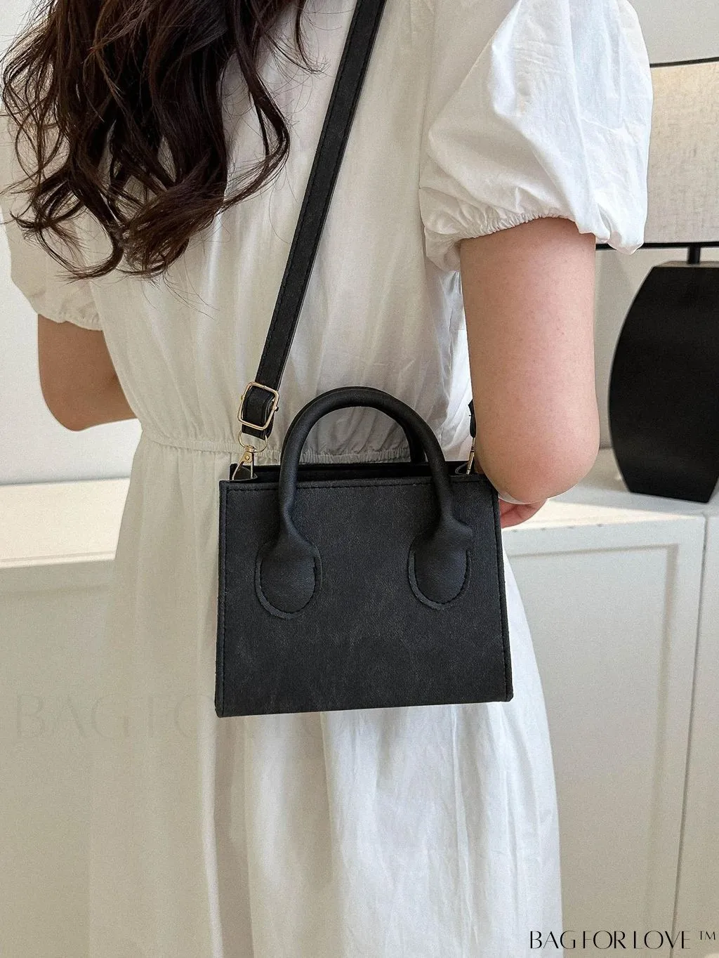 BagForLove - Adjustable Shoulder Strap Handbag: Korean-Style, Simple & Fashionable, Solid Color.