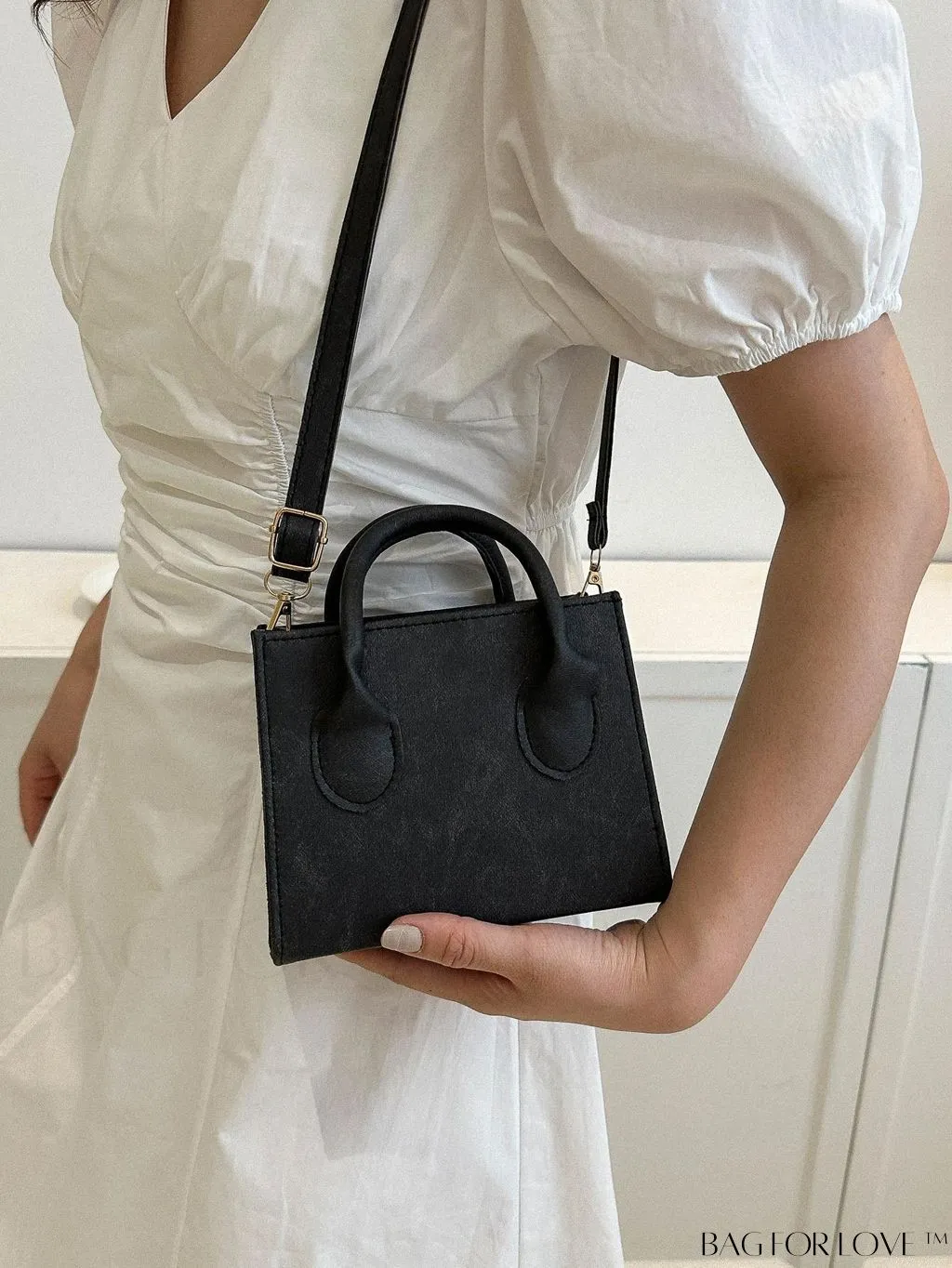 BagForLove - Adjustable Shoulder Strap Handbag: Korean-Style, Simple & Fashionable, Solid Color.