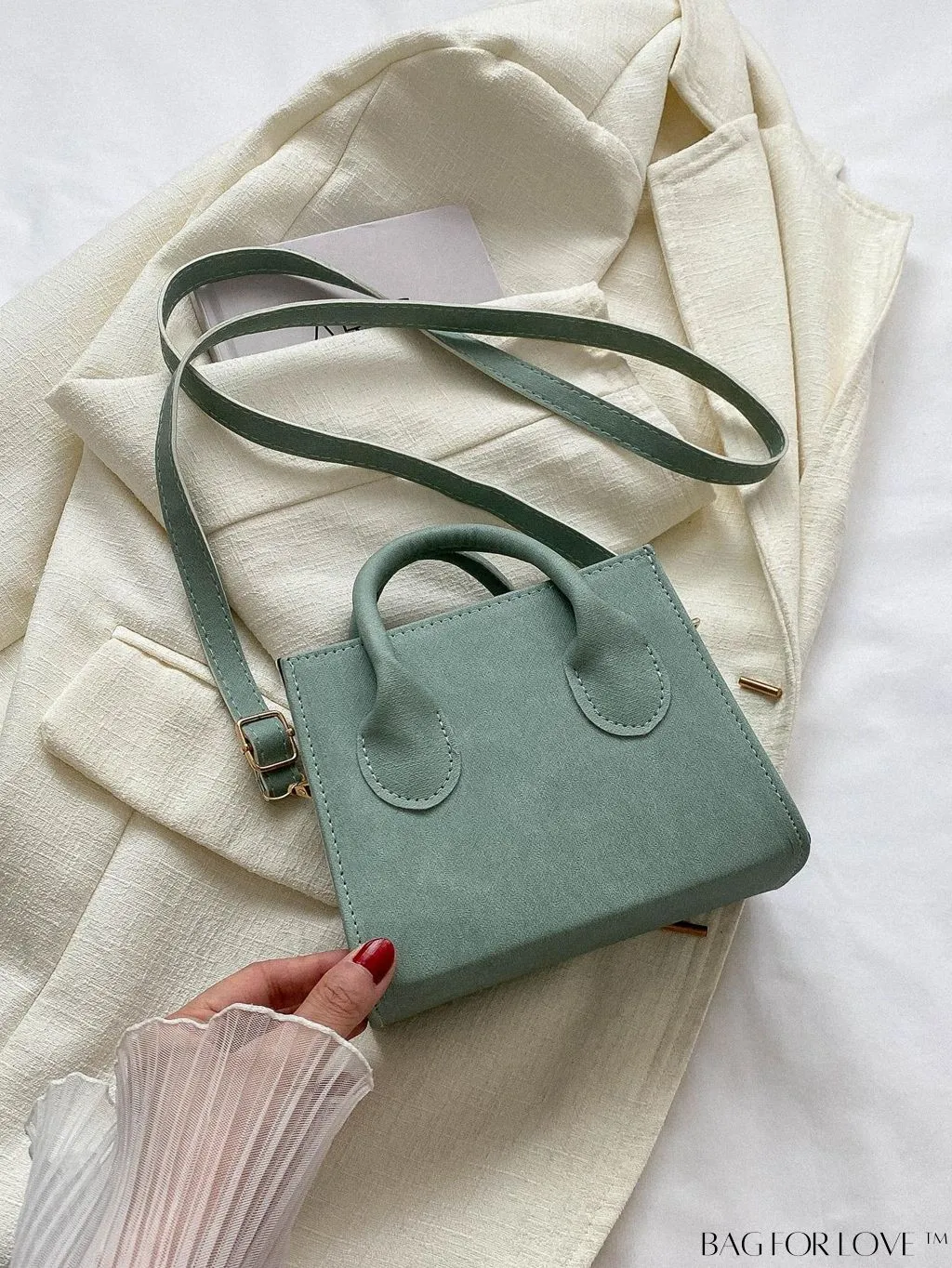 BagForLove - Adjustable Shoulder Strap Handbag: Korean-Style, Simple & Fashionable, Solid Color.
