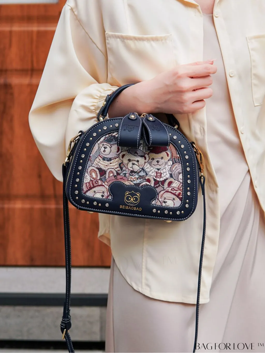 BagForLove - Chic Cartoon Bear Box Bag with Top Handle - Perfectly Stylish and Trendy!