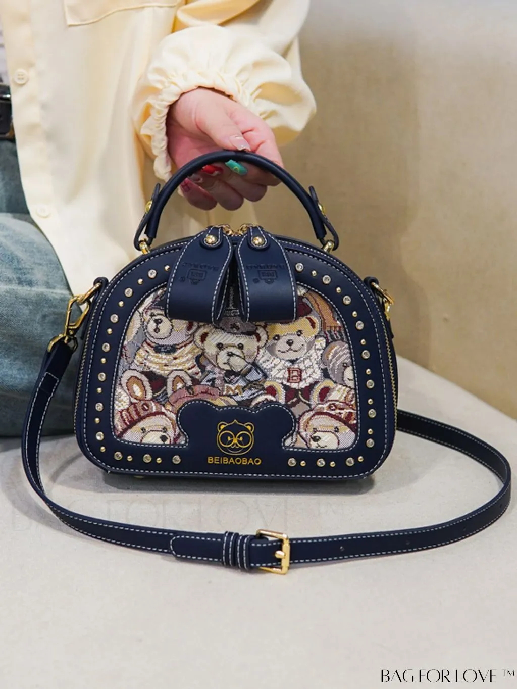 BagForLove - Chic Cartoon Bear Box Bag with Top Handle - Perfectly Stylish and Trendy!