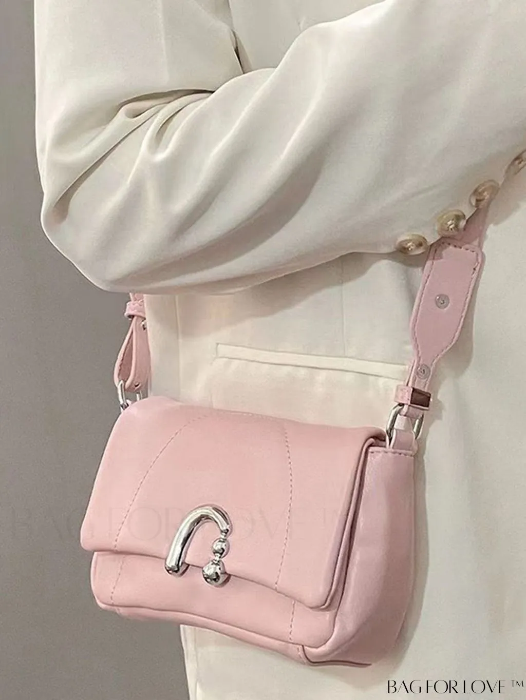 BagForLove - Chic Commuter Tote Bag: Versatile, Stylish, and Convenient for Modern Women
