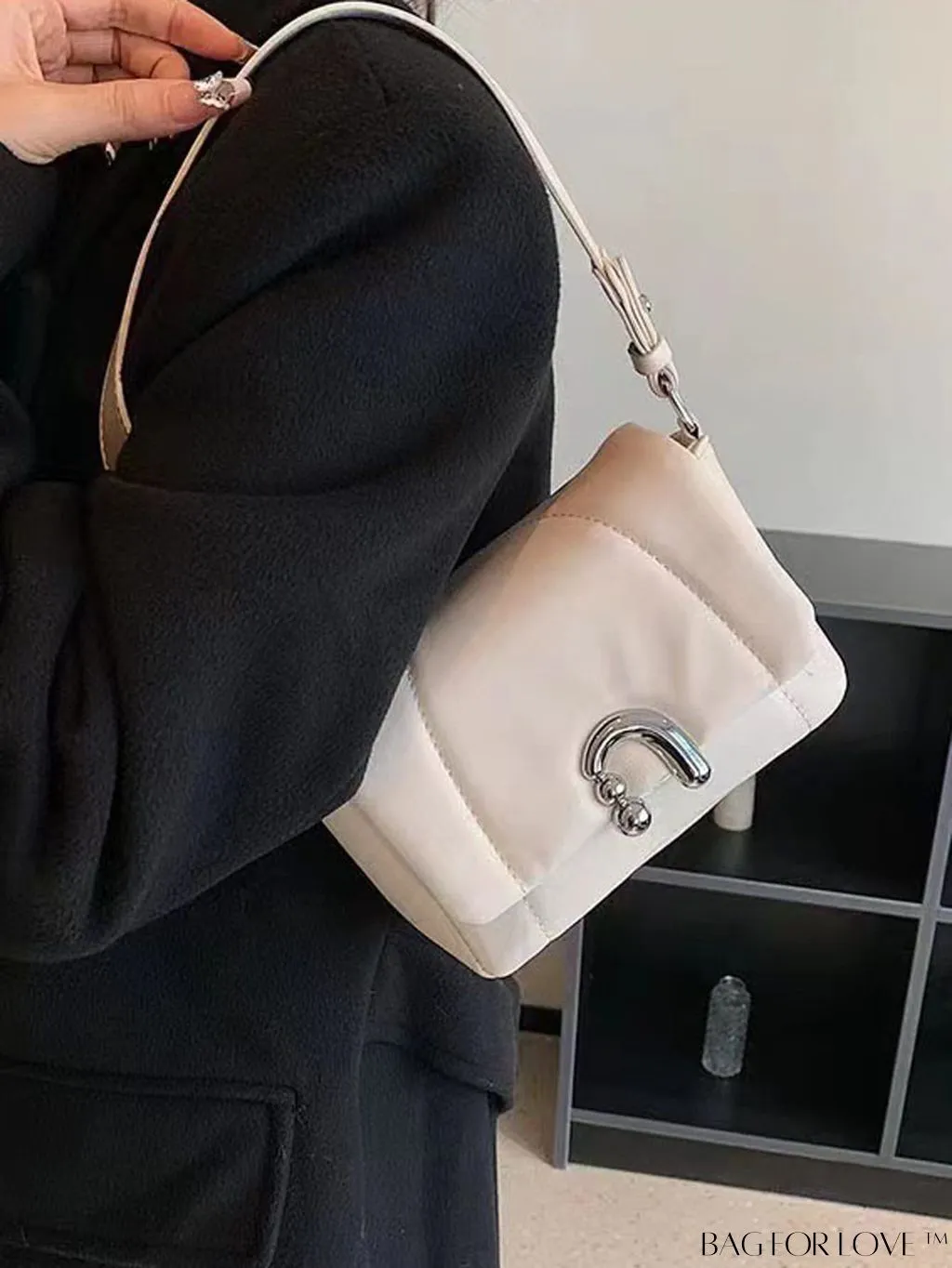 BagForLove - Chic Commuter Tote Bag: Versatile, Stylish, and Convenient for Modern Women