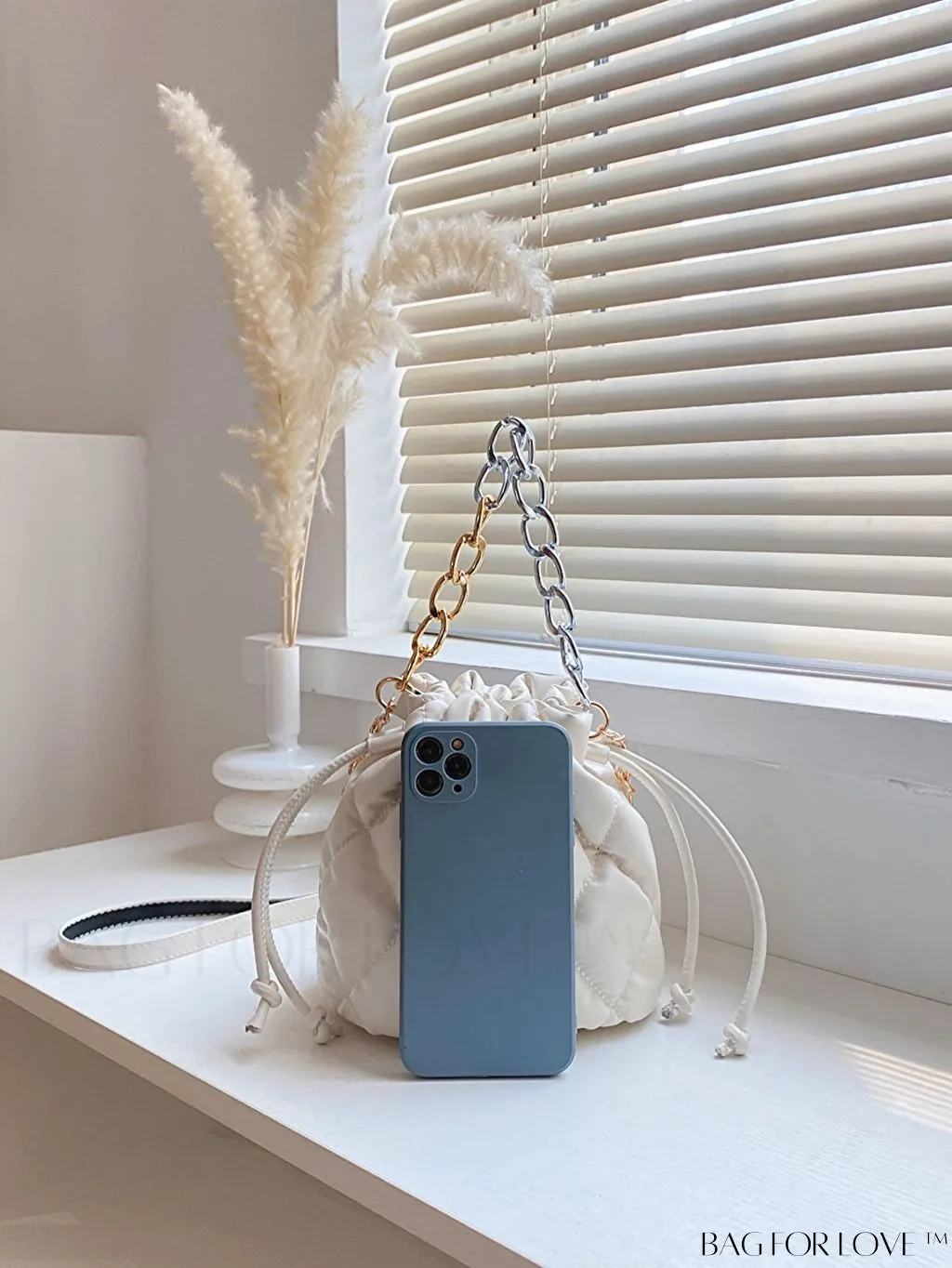 BagForLove - Chic Embroidered Thread Chain Womens Bucket Bag - Handbag & Crossbody