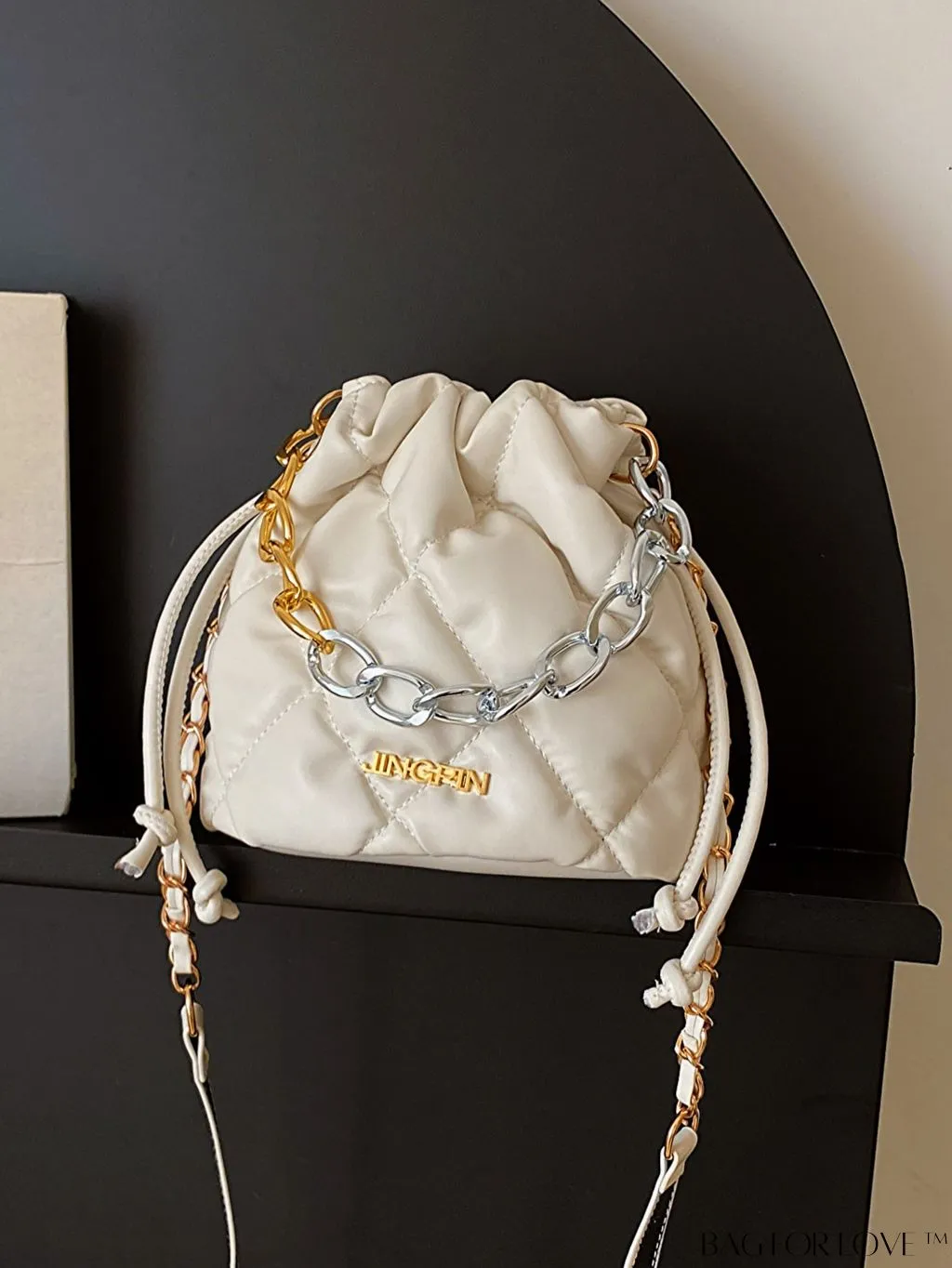 BagForLove - Chic Embroidered Thread Chain Womens Bucket Bag - Handbag & Crossbody