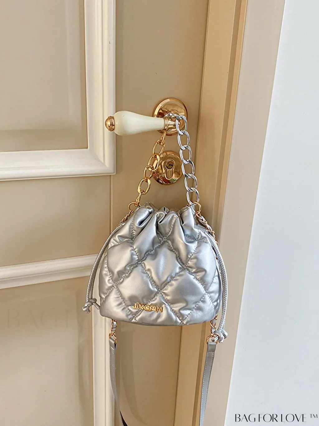 BagForLove - Chic Embroidered Thread Chain Womens Bucket Bag - Handbag & Crossbody