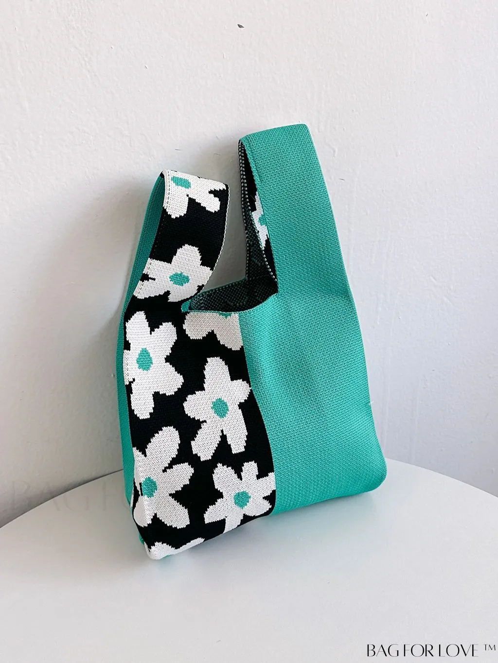 BagForLove - Chic Floral Knit Handbag - Fashionable and Versatile