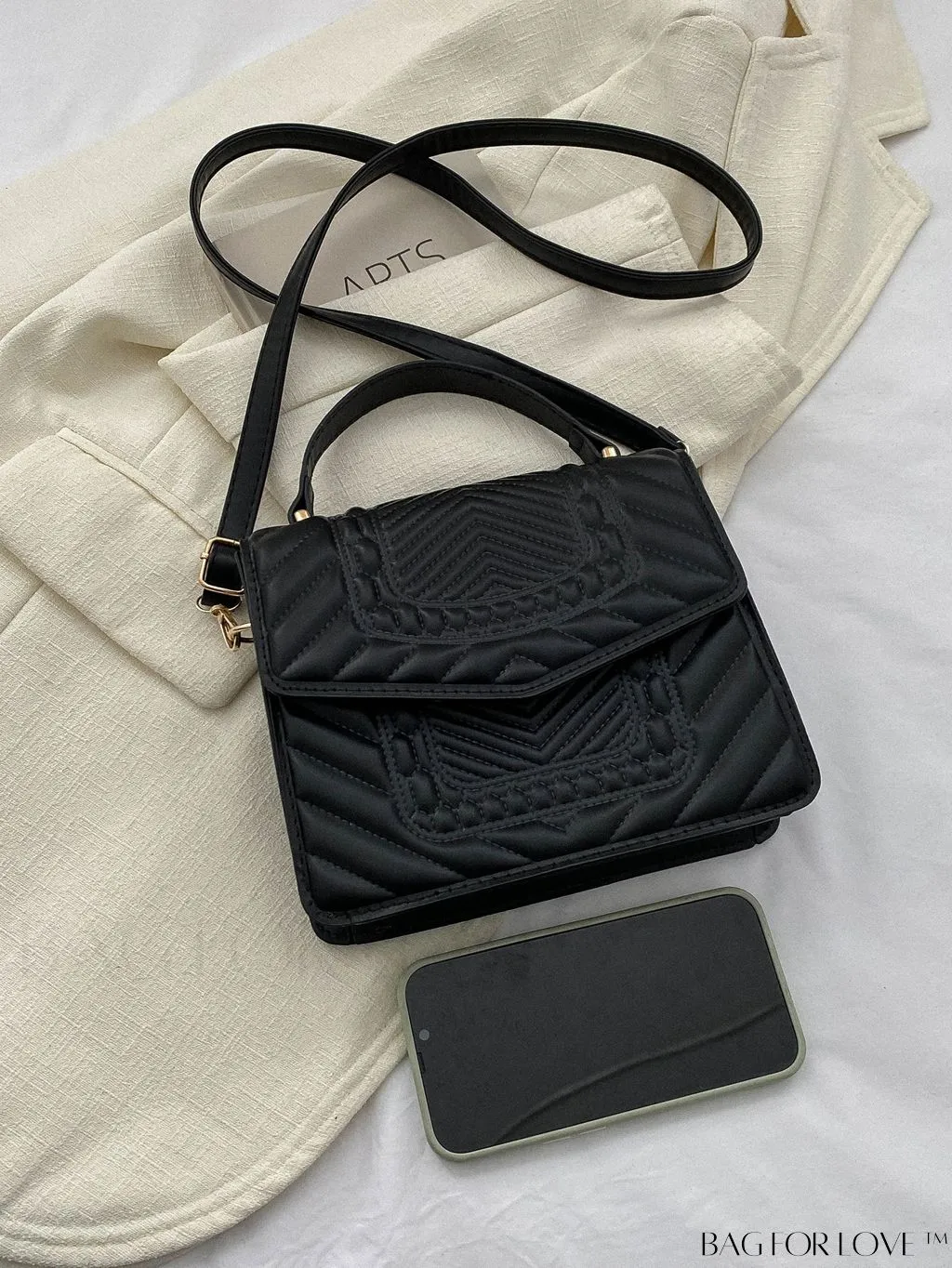 BagForLove - Chic Mini Quilted Flap Handbag - Stylish Womens Crossbody Square Bag