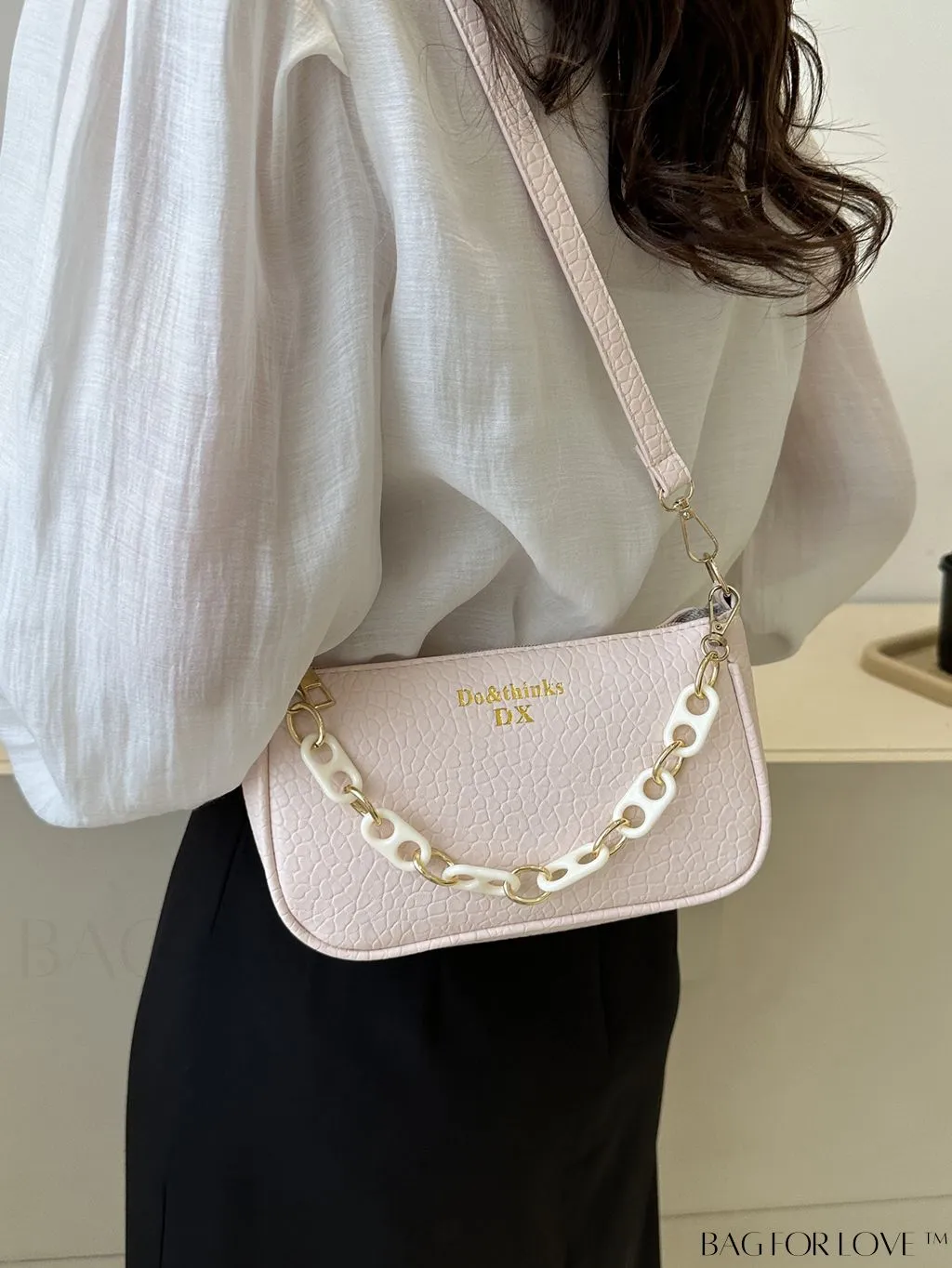 BagForLove - Chic Retro Square Bag with Stylish Chain Detail â Hand Carry or Shoulder