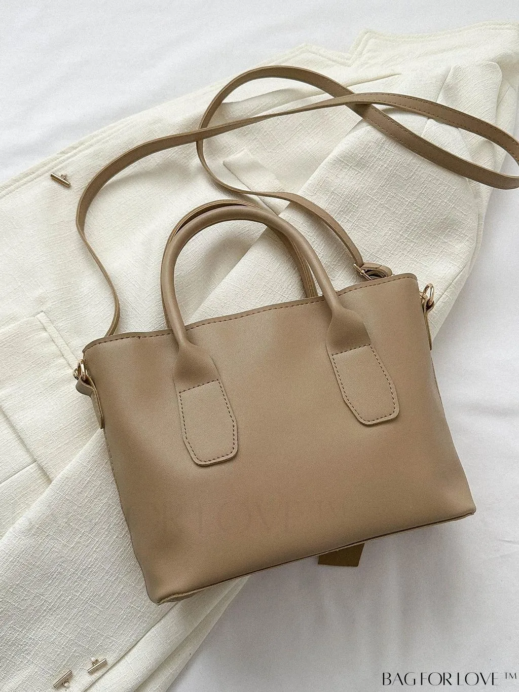 BagForLove - Chic Straw Bag with Floral Embroidery and Letter Tape Accent