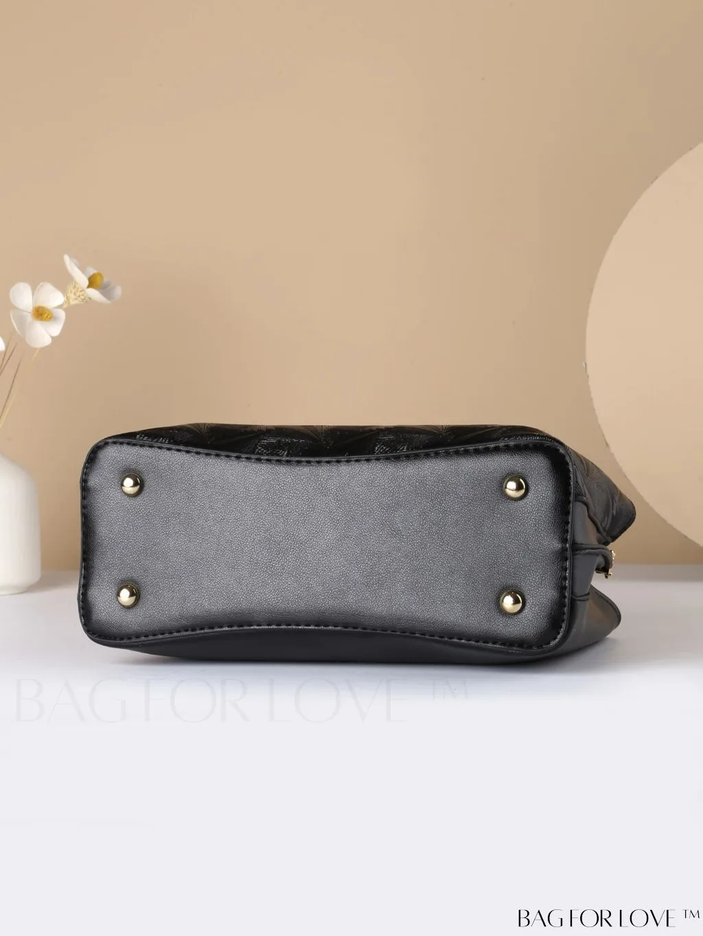 BagForLove - Chic Textured Metallic Circle Handle Commuting Handbag for the Fashion-forward
