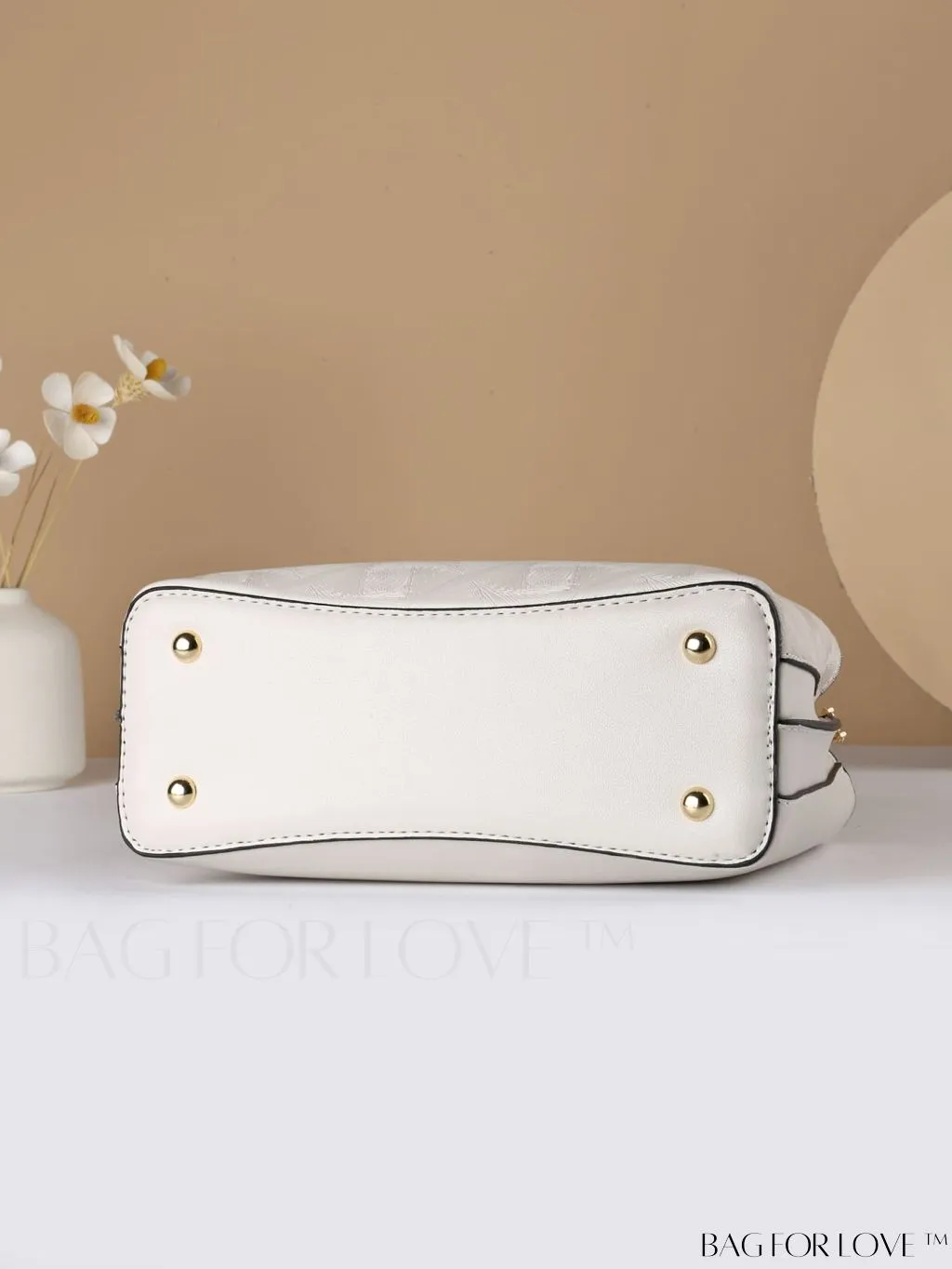 BagForLove - Chic Textured Metallic Circle Handle Commuting Handbag for the Fashion-forward