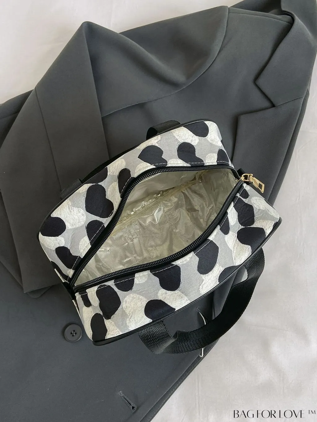 BagForLove - Spacious and Chic Heart Design Travel Cosmetic Bag - Wet/Dry Separation