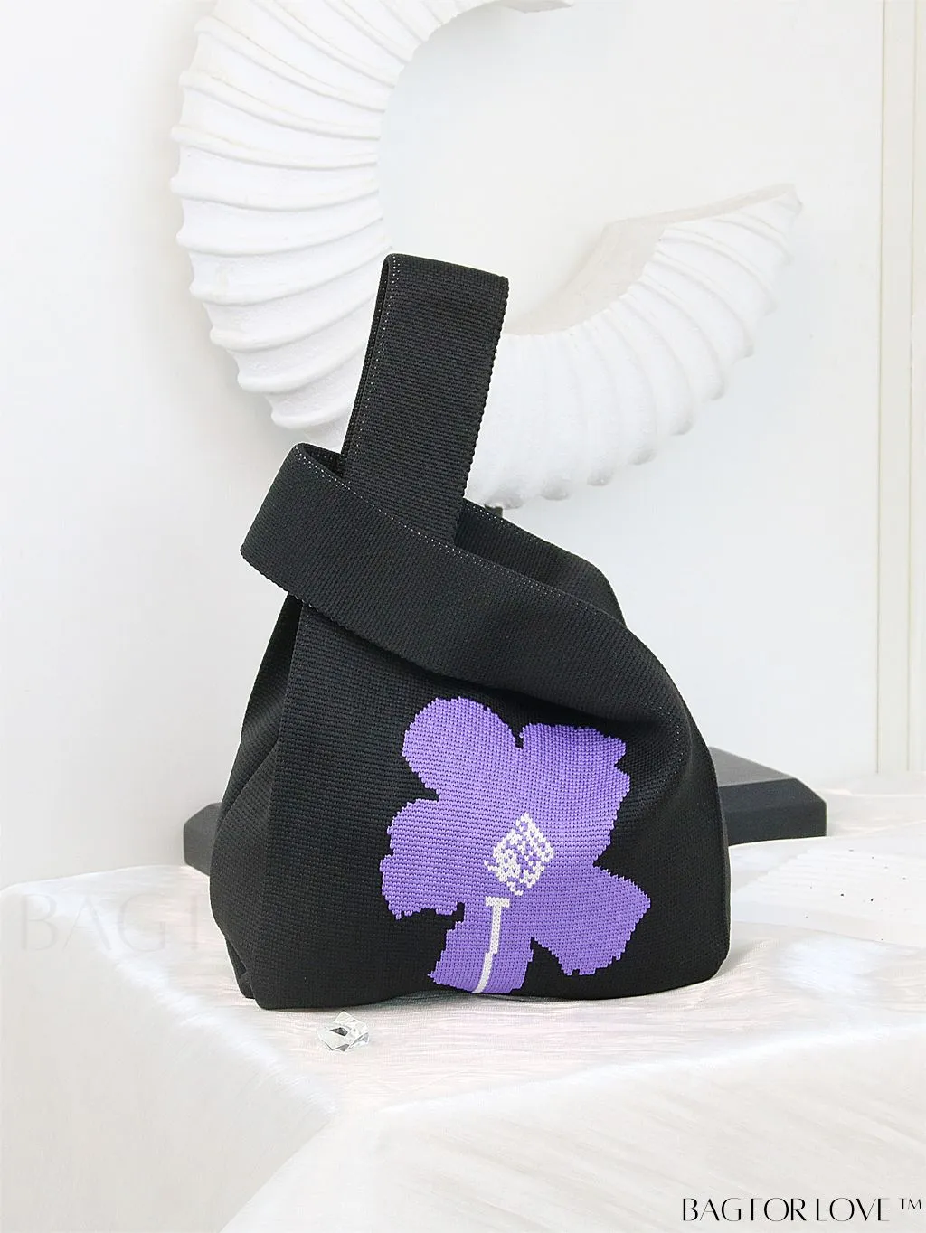 BagForLove - Stylish Tulip Pattern Crochet Bag: Chic Handbag for a Trendy Vacation