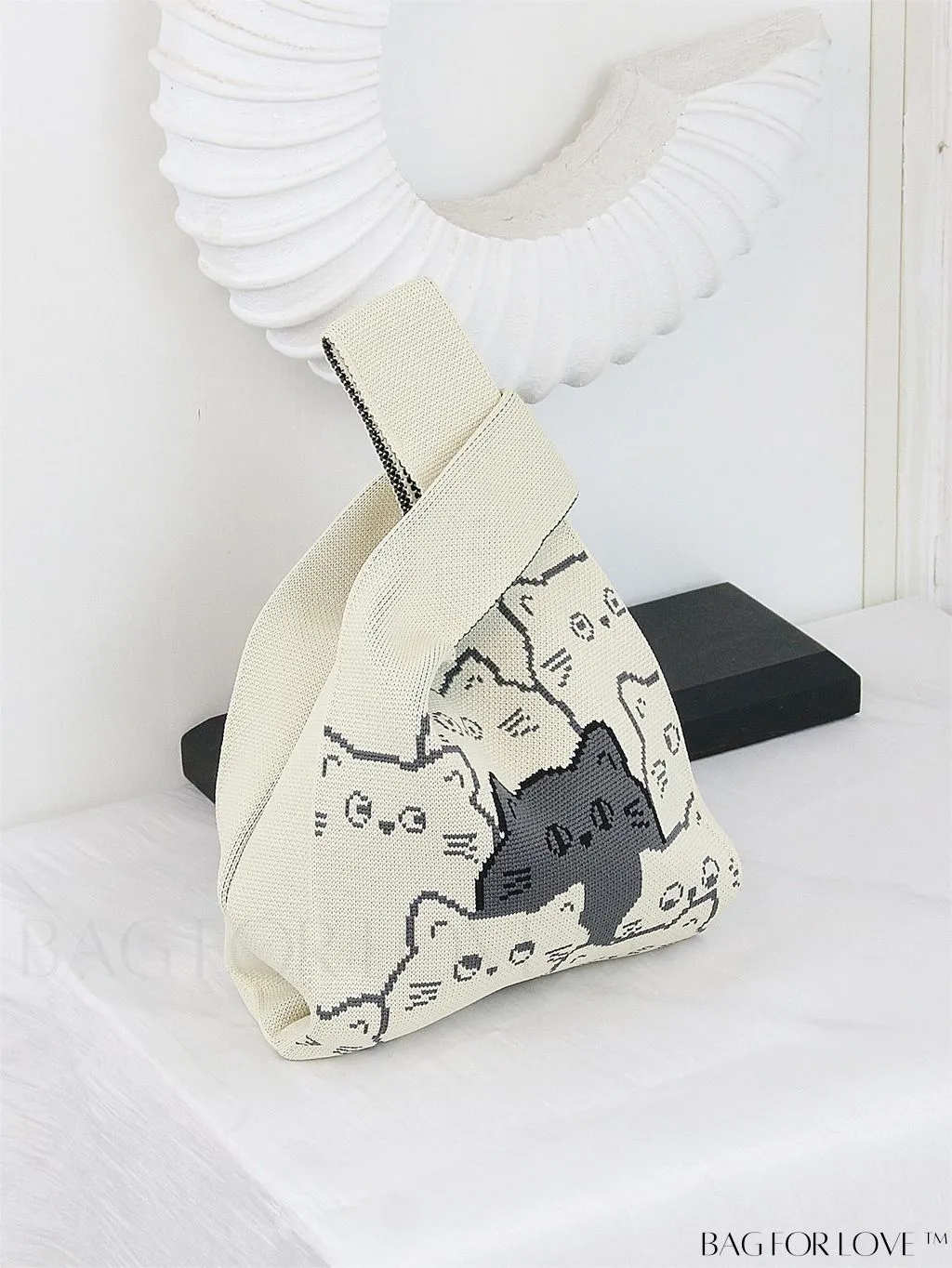 BagForLove - Stylish Tulip Pattern Crochet Bag: Chic Handbag for a Trendy Vacation