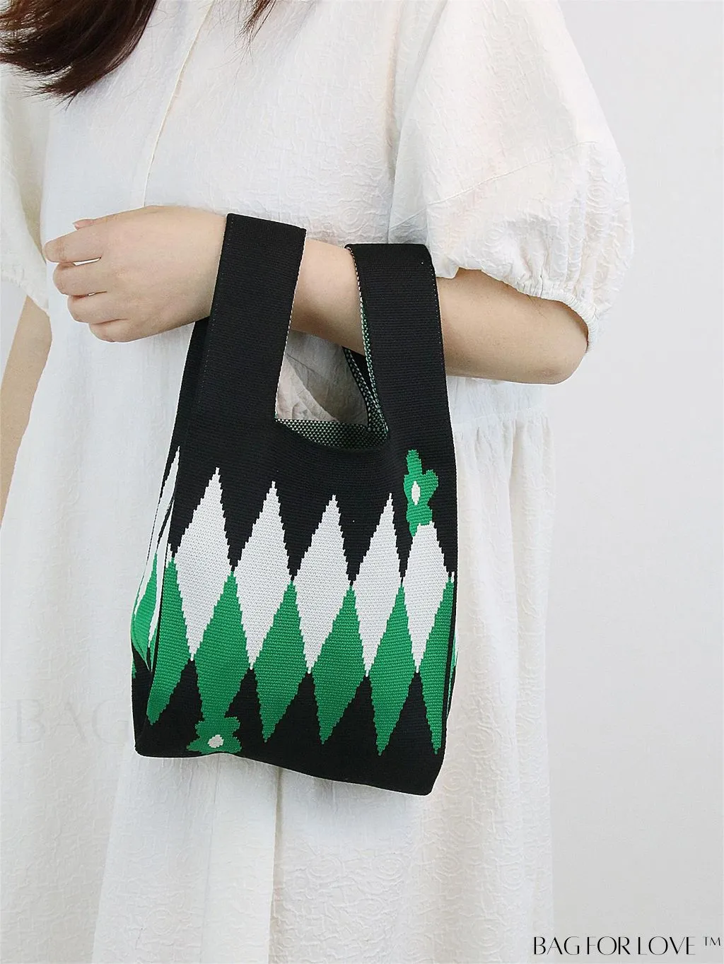 BagForLove - Stylish Tulip Pattern Crochet Bag: Chic Handbag for a Trendy Vacation