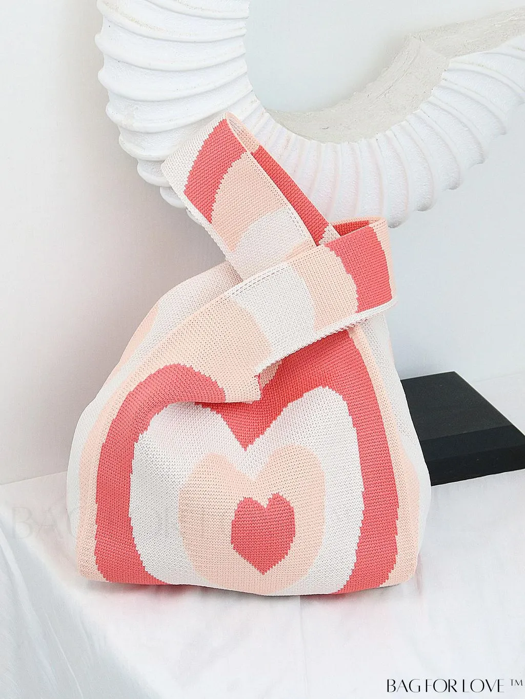 BagForLove - Stylish Tulip Pattern Crochet Bag: Chic Handbag for a Trendy Vacation