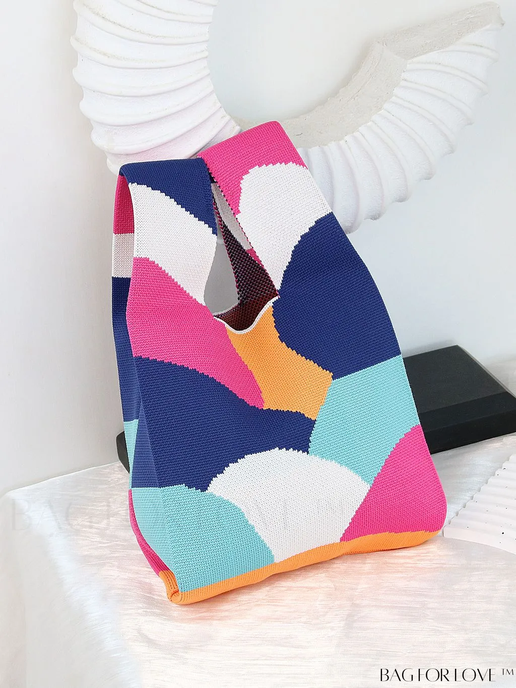 BagForLove - Stylish Tulip Pattern Crochet Bag: Chic Handbag for a Trendy Vacation