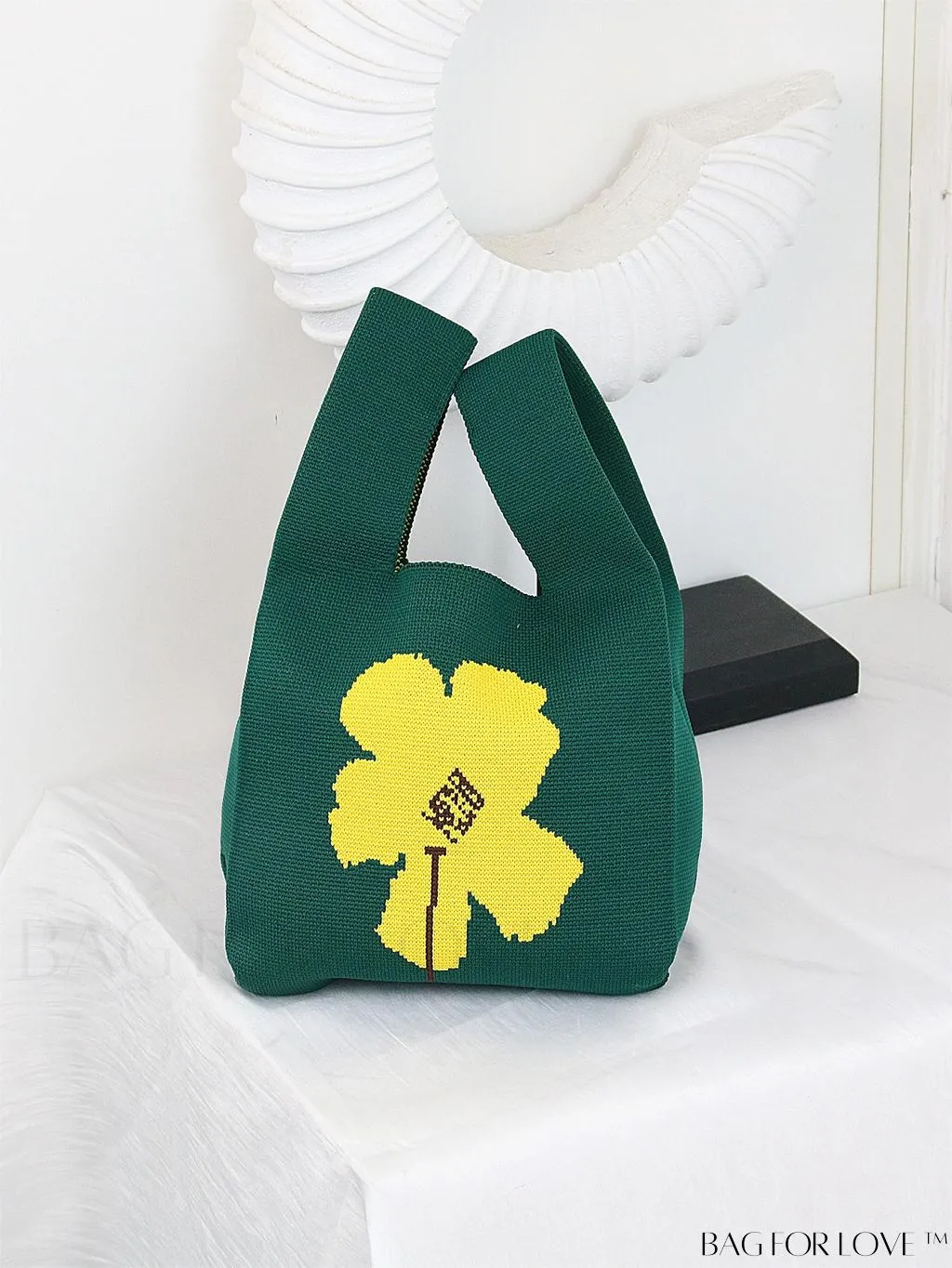 BagForLove - Stylish Tulip Pattern Crochet Bag: Chic Handbag for a Trendy Vacation