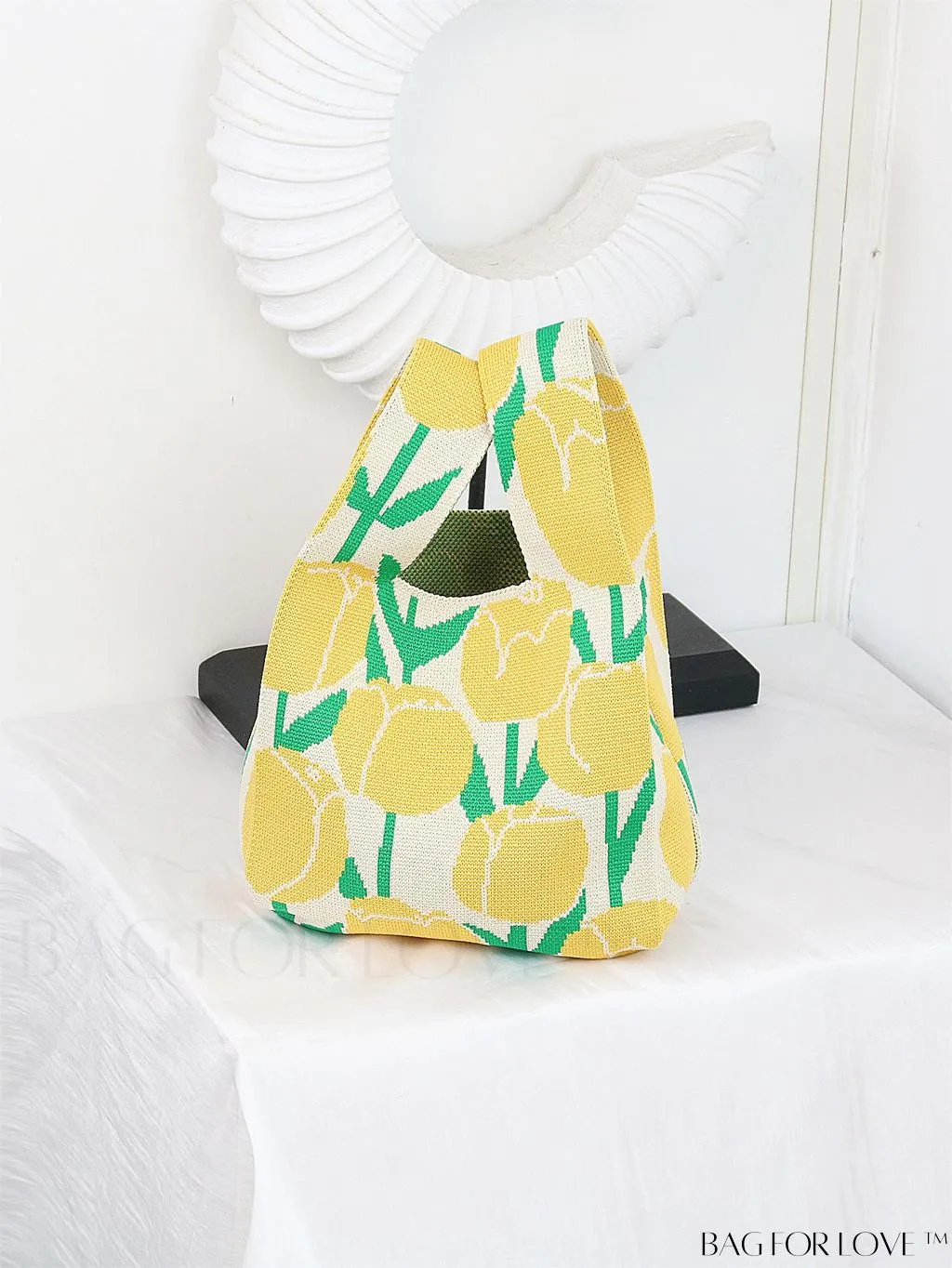 BagForLove - Stylish Tulip Pattern Crochet Bag: Chic Handbag for a Trendy Vacation