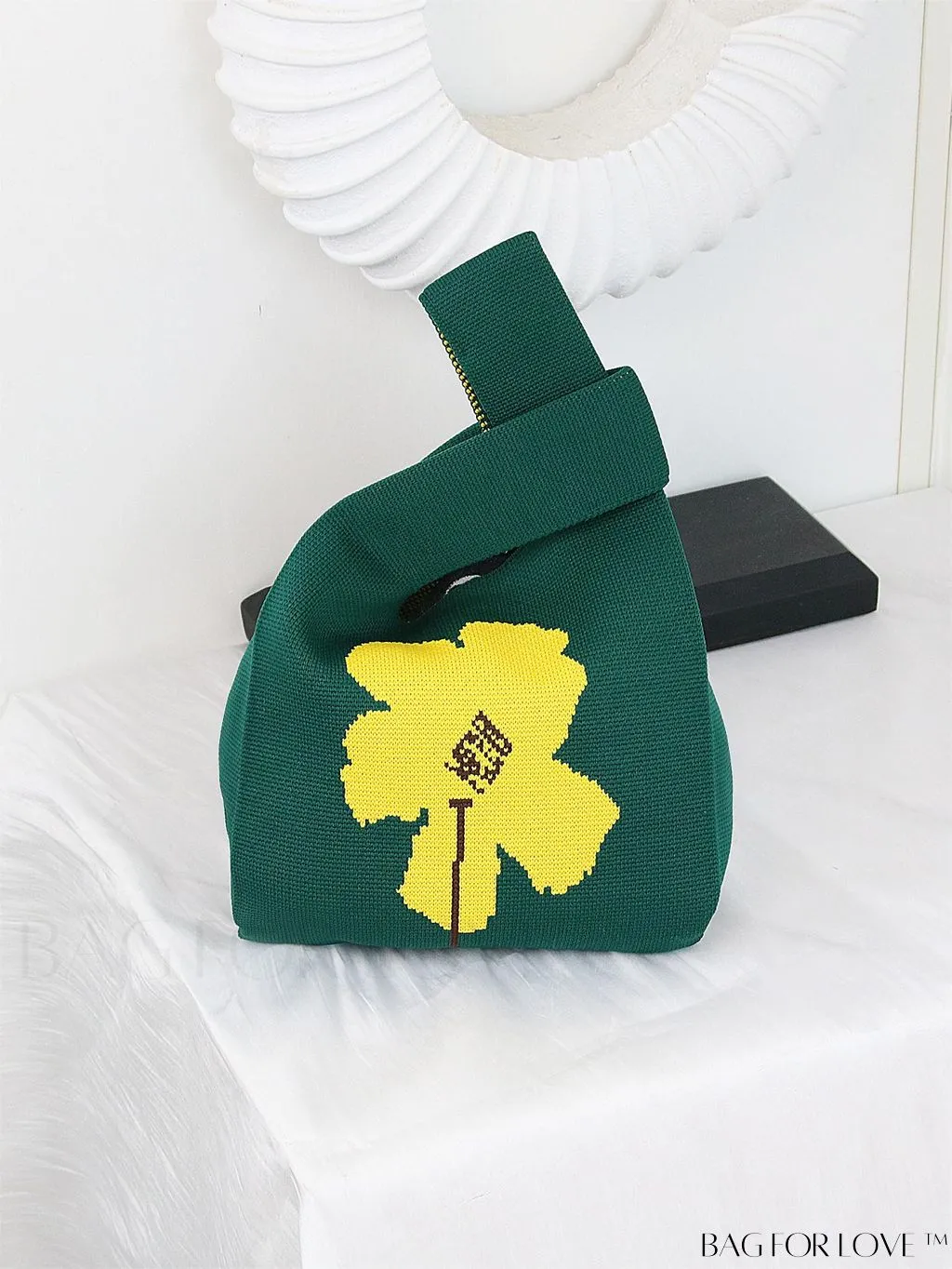 BagForLove - Stylish Tulip Pattern Crochet Bag: Chic Handbag for a Trendy Vacation