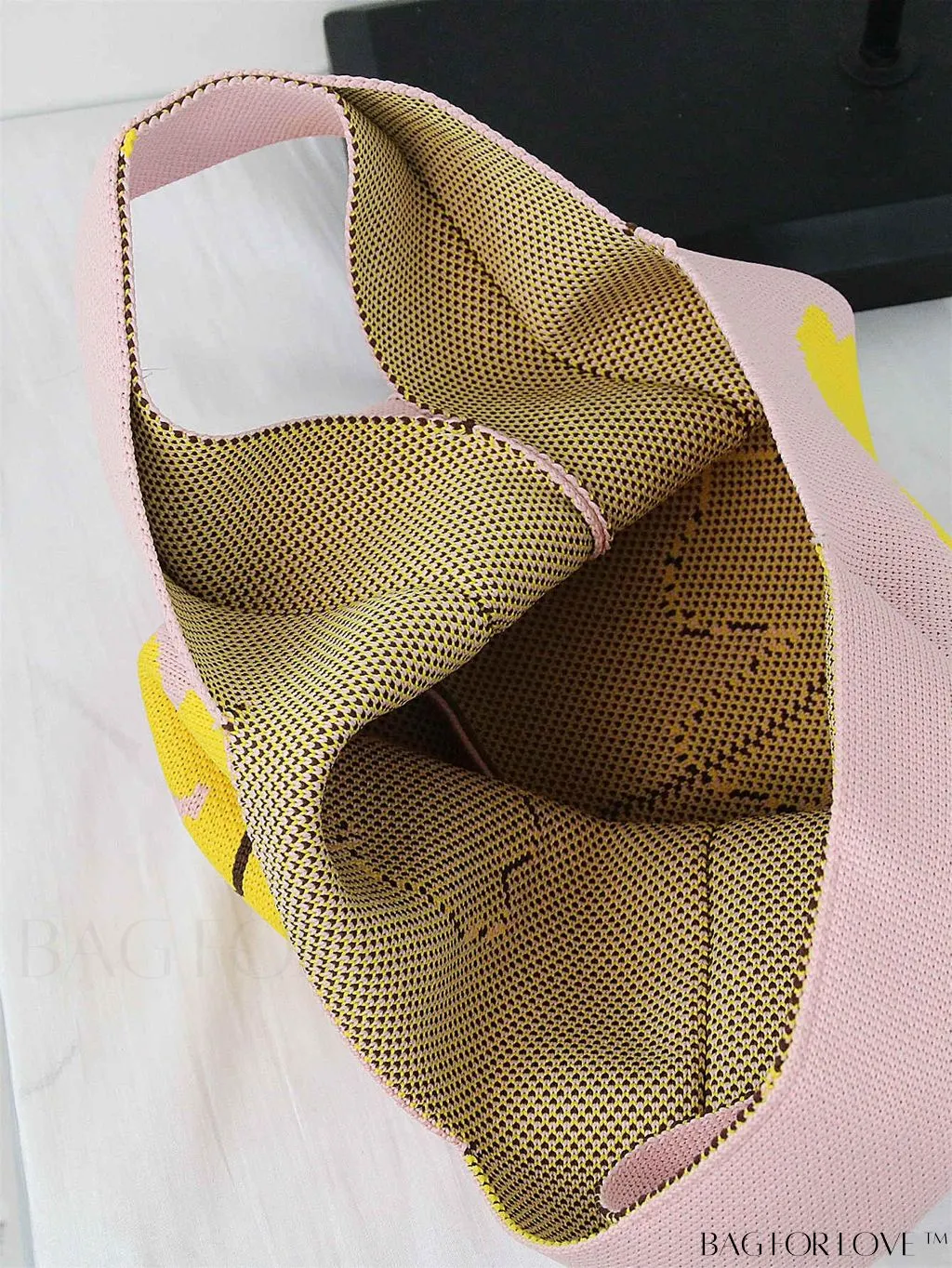 BagForLove - Stylish Tulip Pattern Crochet Bag: Chic Handbag for a Trendy Vacation