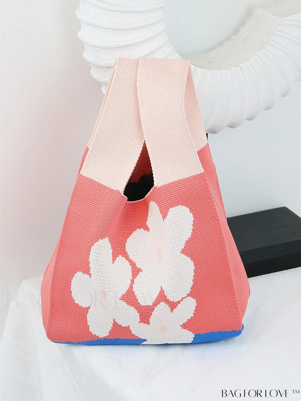 BagForLove - Stylish Tulip Pattern Crochet Bag: Chic Handbag for a Trendy Vacation