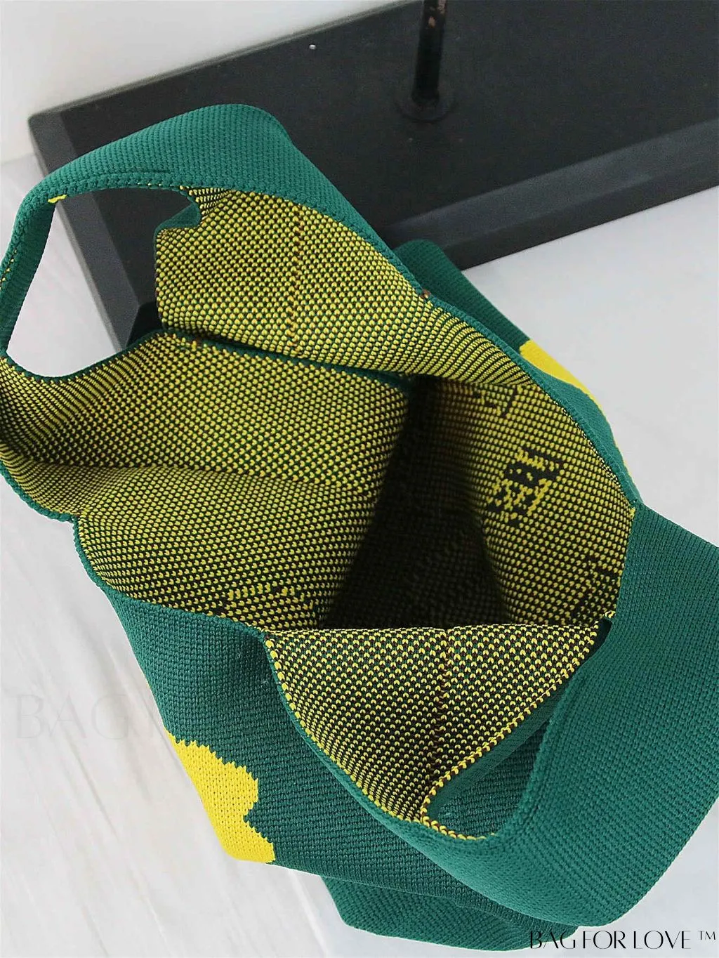 BagForLove - Stylish Tulip Pattern Crochet Bag: Chic Handbag for a Trendy Vacation