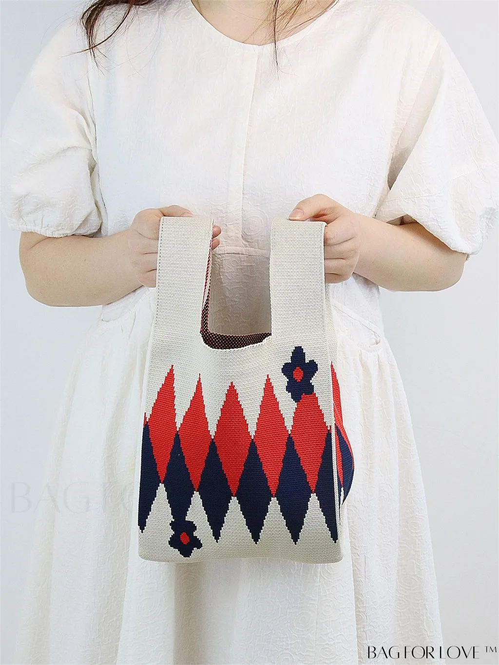 BagForLove - Stylish Tulip Pattern Crochet Bag: Chic Handbag for a Trendy Vacation