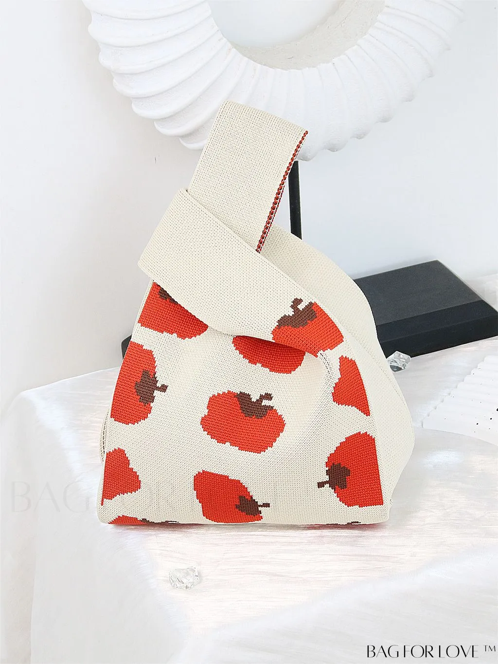 BagForLove - Stylish Tulip Pattern Crochet Bag: Chic Handbag for a Trendy Vacation