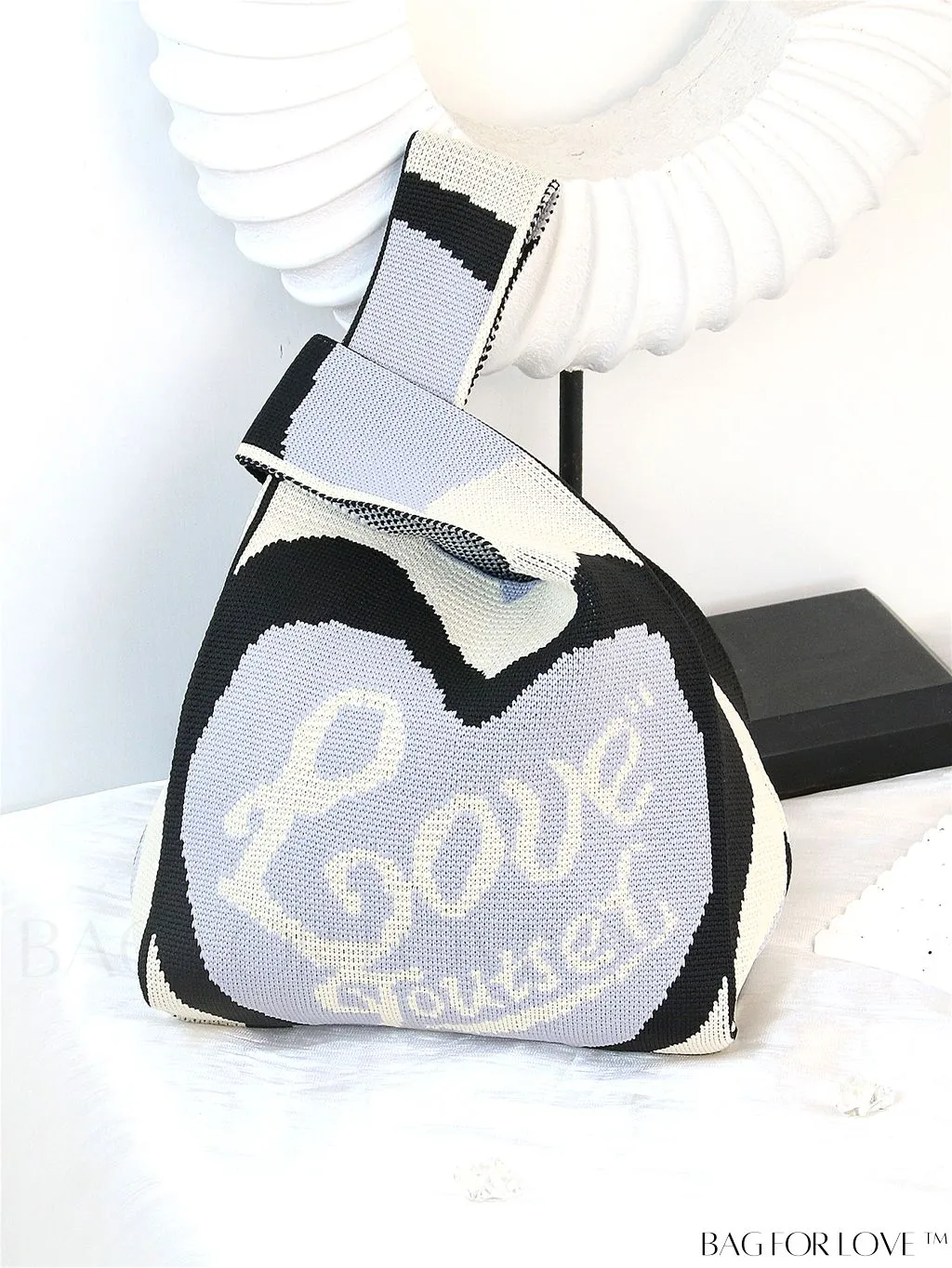 BagForLove - Stylish Tulip Pattern Crochet Bag: Chic Handbag for a Trendy Vacation