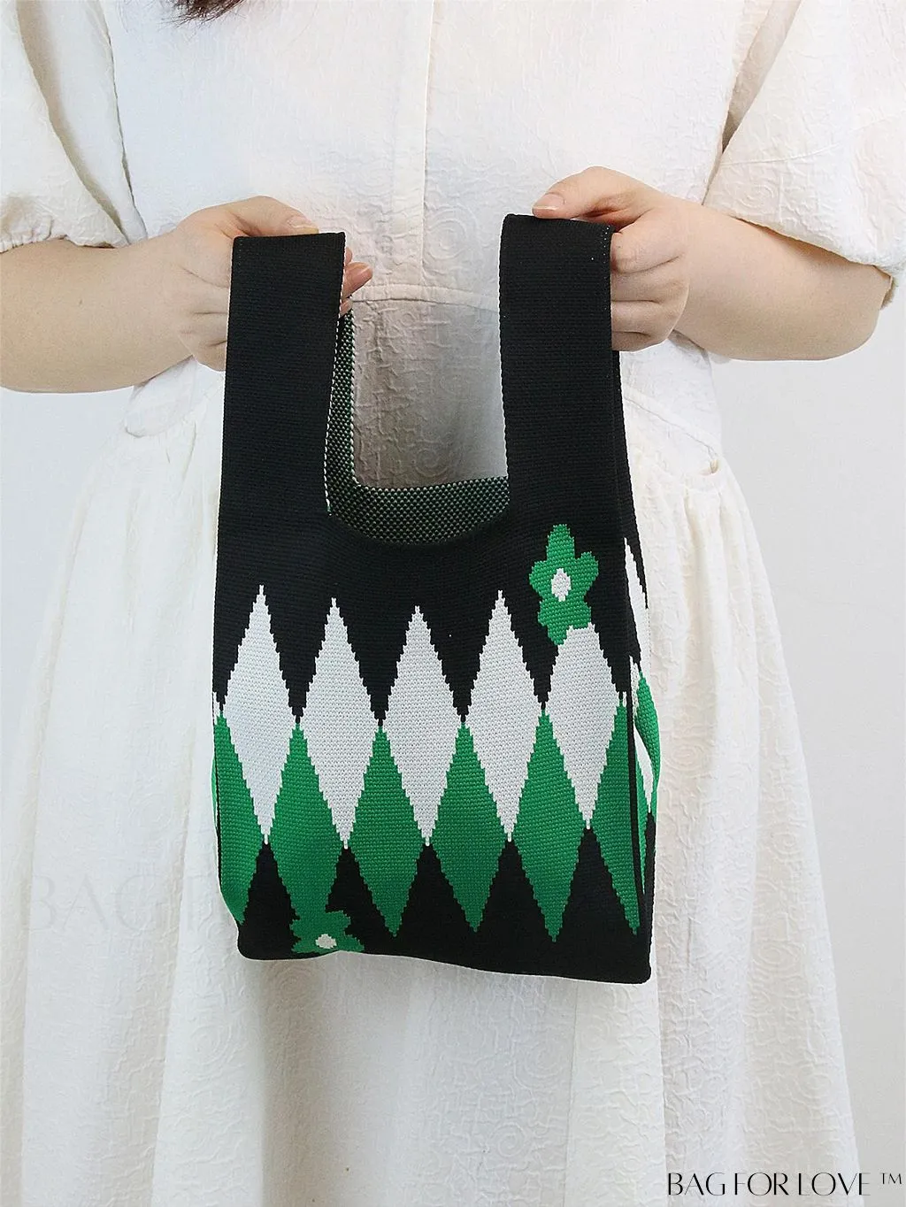 BagForLove - Stylish Tulip Pattern Crochet Bag: Chic Handbag for a Trendy Vacation