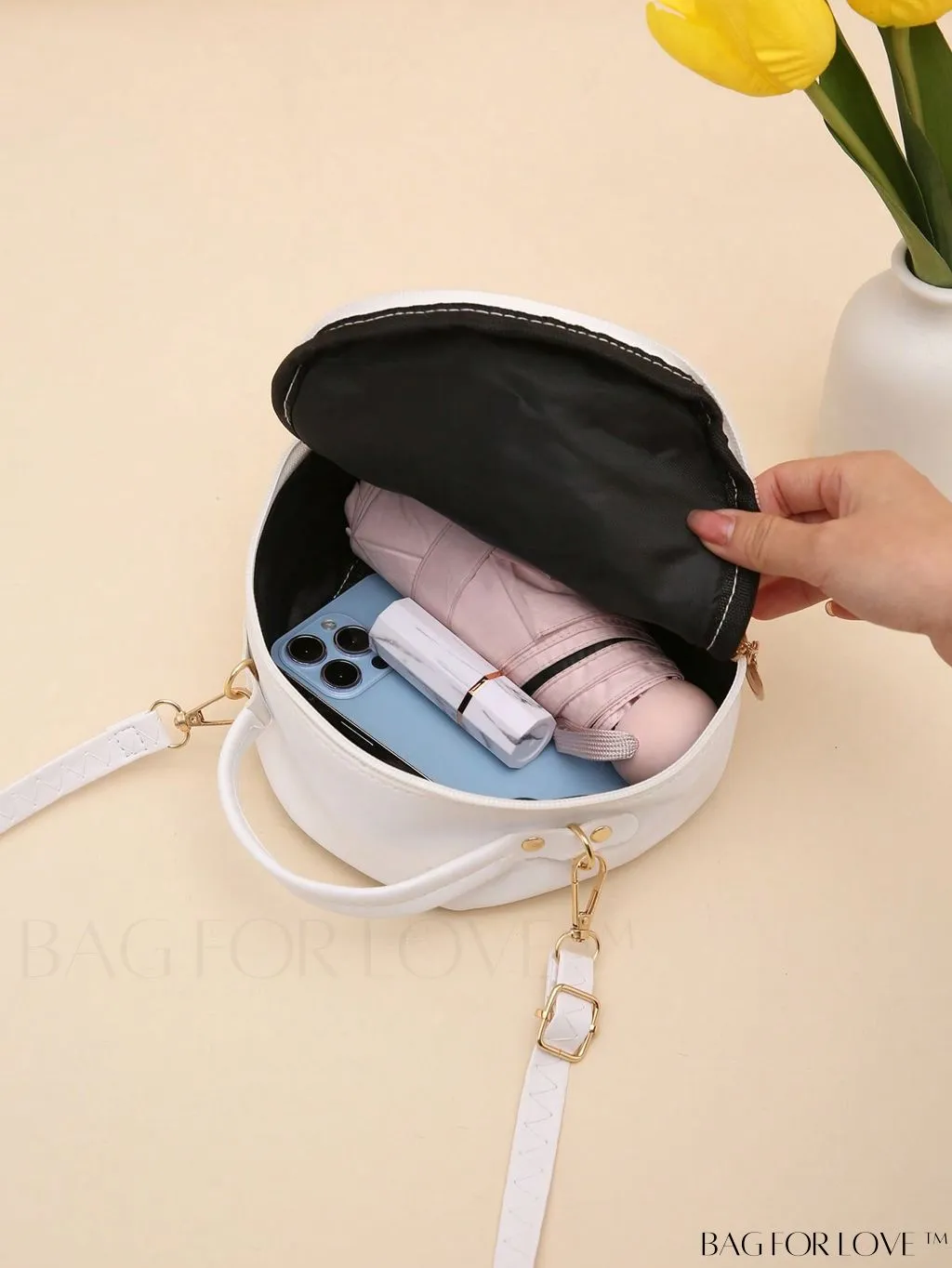 BagForLove - White Mini Quilted Circle Bag with Metal Chain Strap - Fashionably Chic