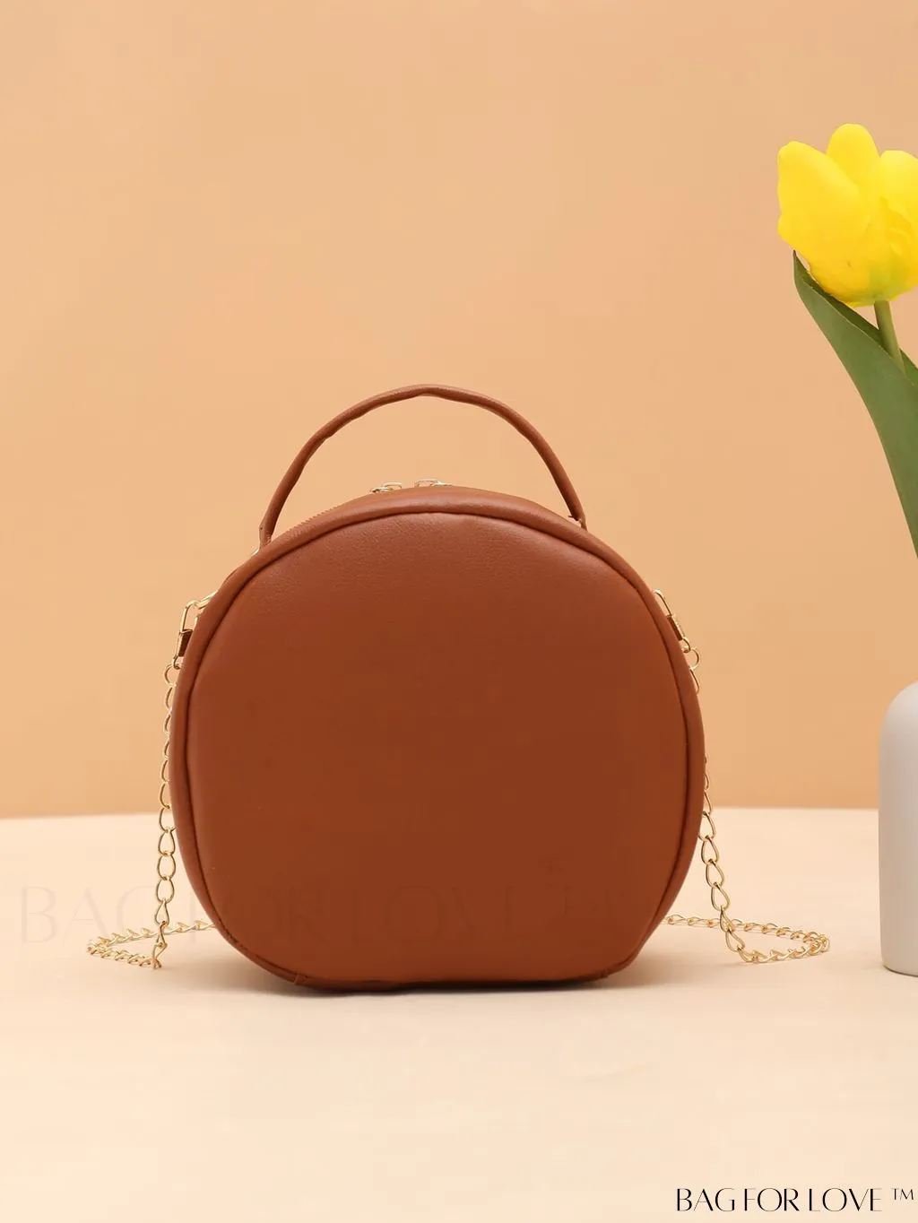 BagForLove - White Mini Quilted Circle Bag with Metal Chain Strap - Fashionably Chic