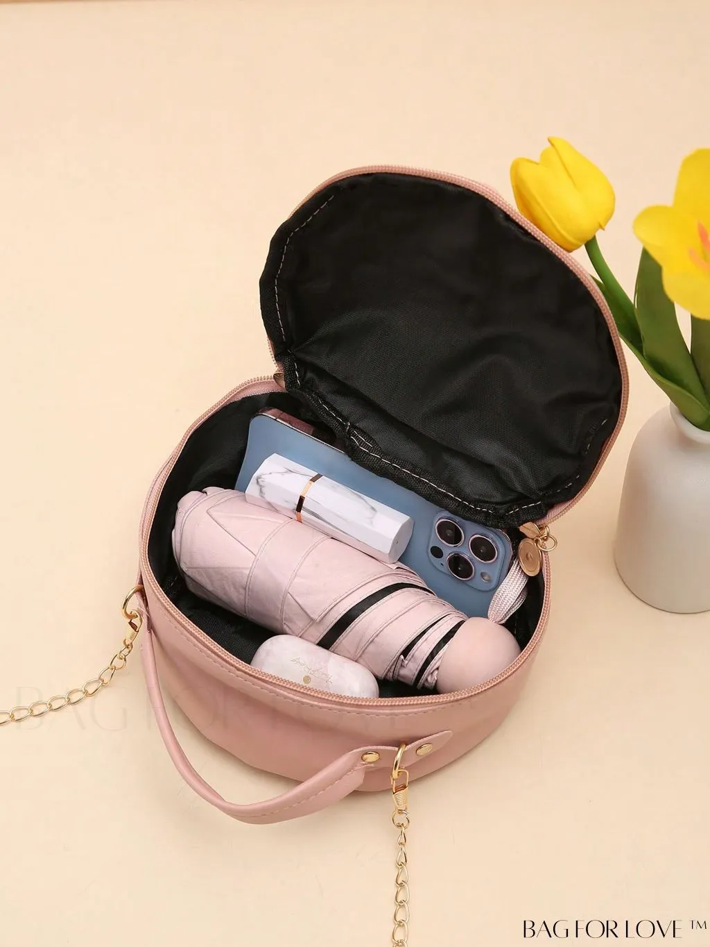 BagForLove - White Mini Quilted Circle Bag with Metal Chain Strap - Fashionably Chic