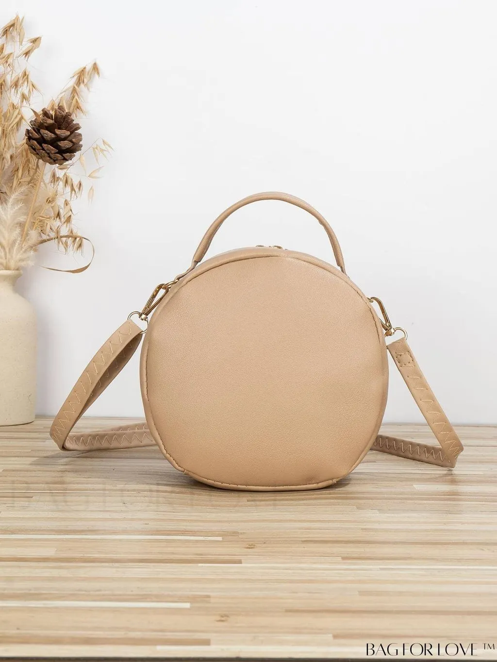 BagForLove - White Mini Quilted Circle Bag with Metal Chain Strap - Fashionably Chic