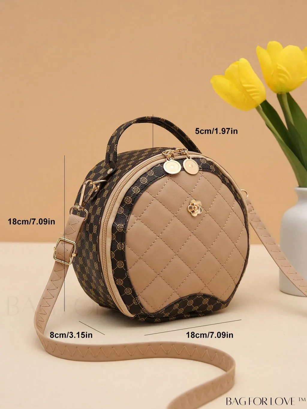BagForLove - White Mini Quilted Circle Bag with Metal Chain Strap - Fashionably Chic