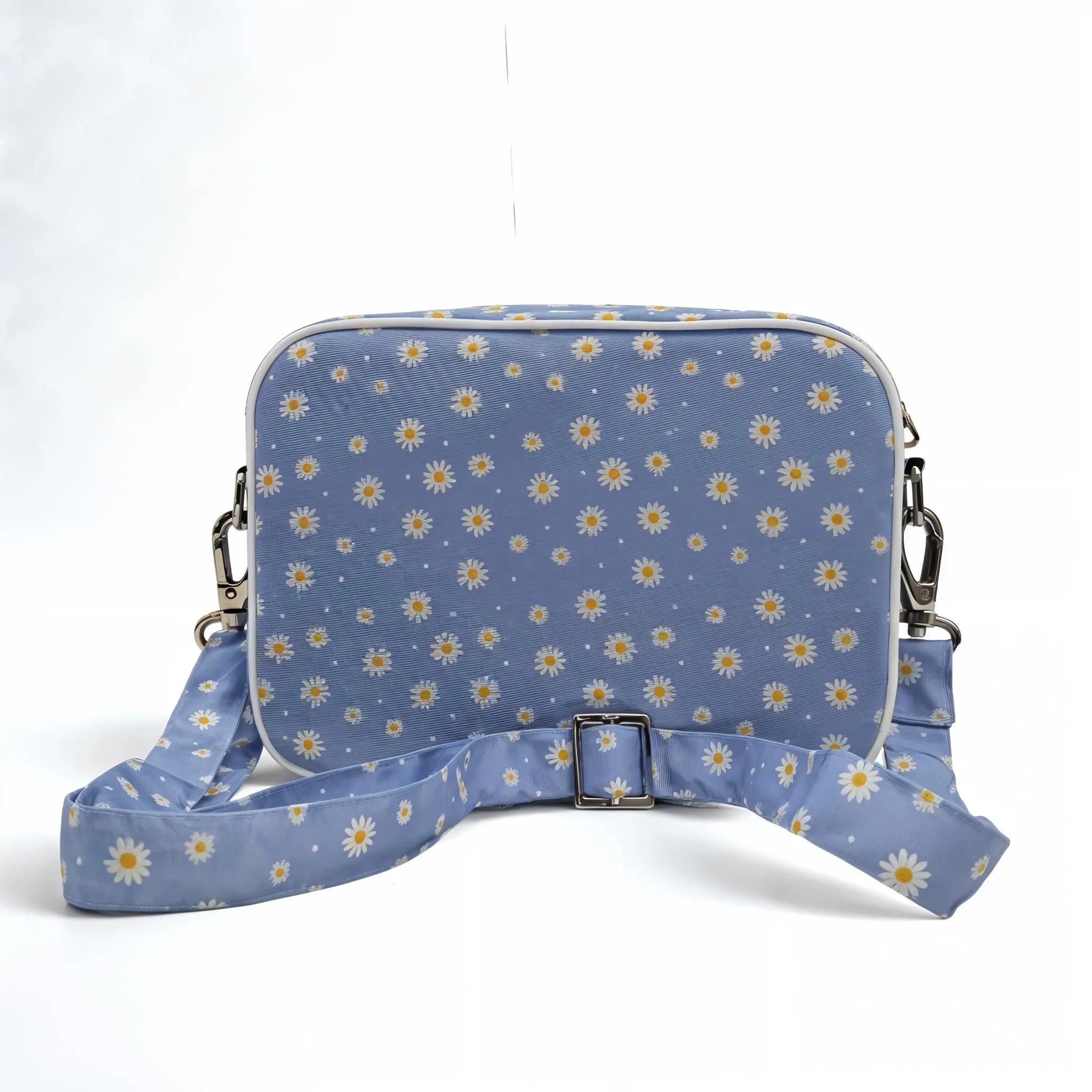 DAISY DREAMS PRINT TRAVEL BAG