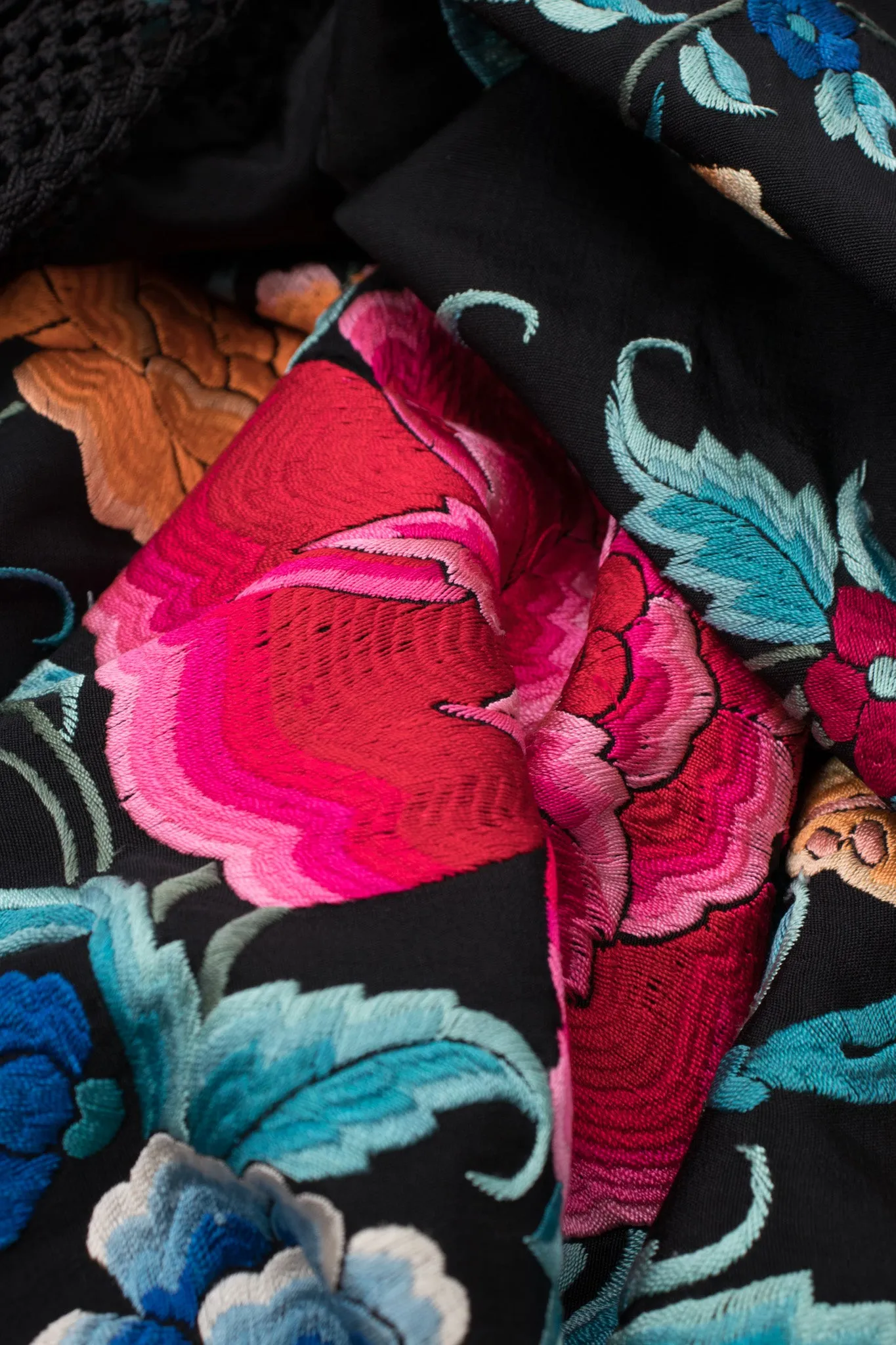 Embroidered Floral Piano Shawl