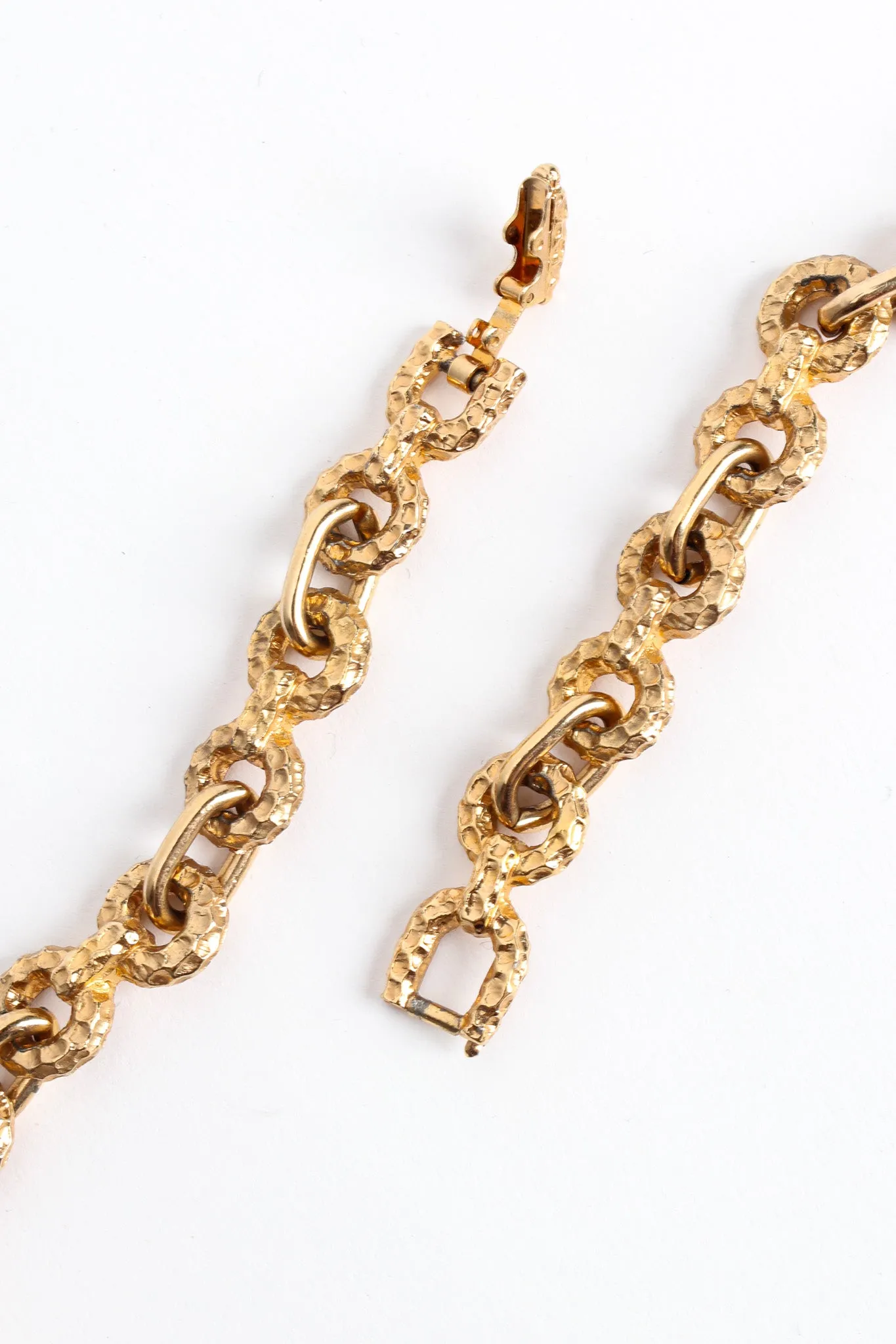 Hammered Rhinestone Pendant Necklace