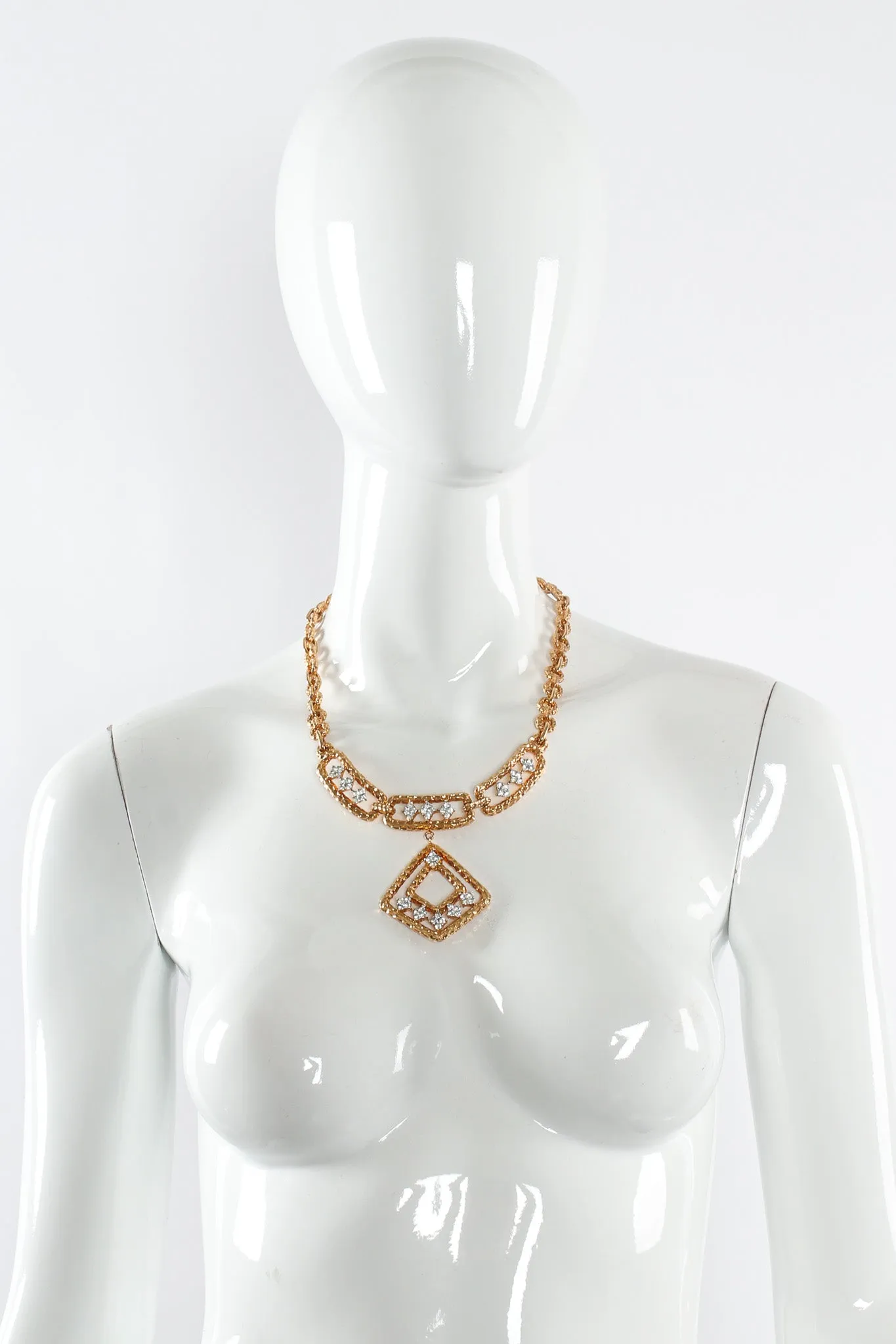 Hammered Rhinestone Pendant Necklace