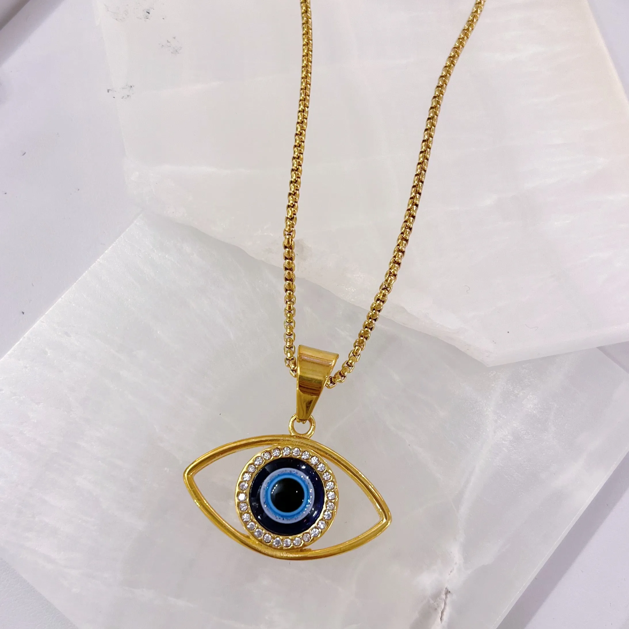 LARGE EVIL EYE SIMPLE necklace