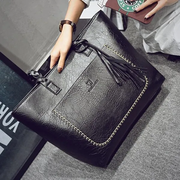 MADDOX Women's Shoulder Bag