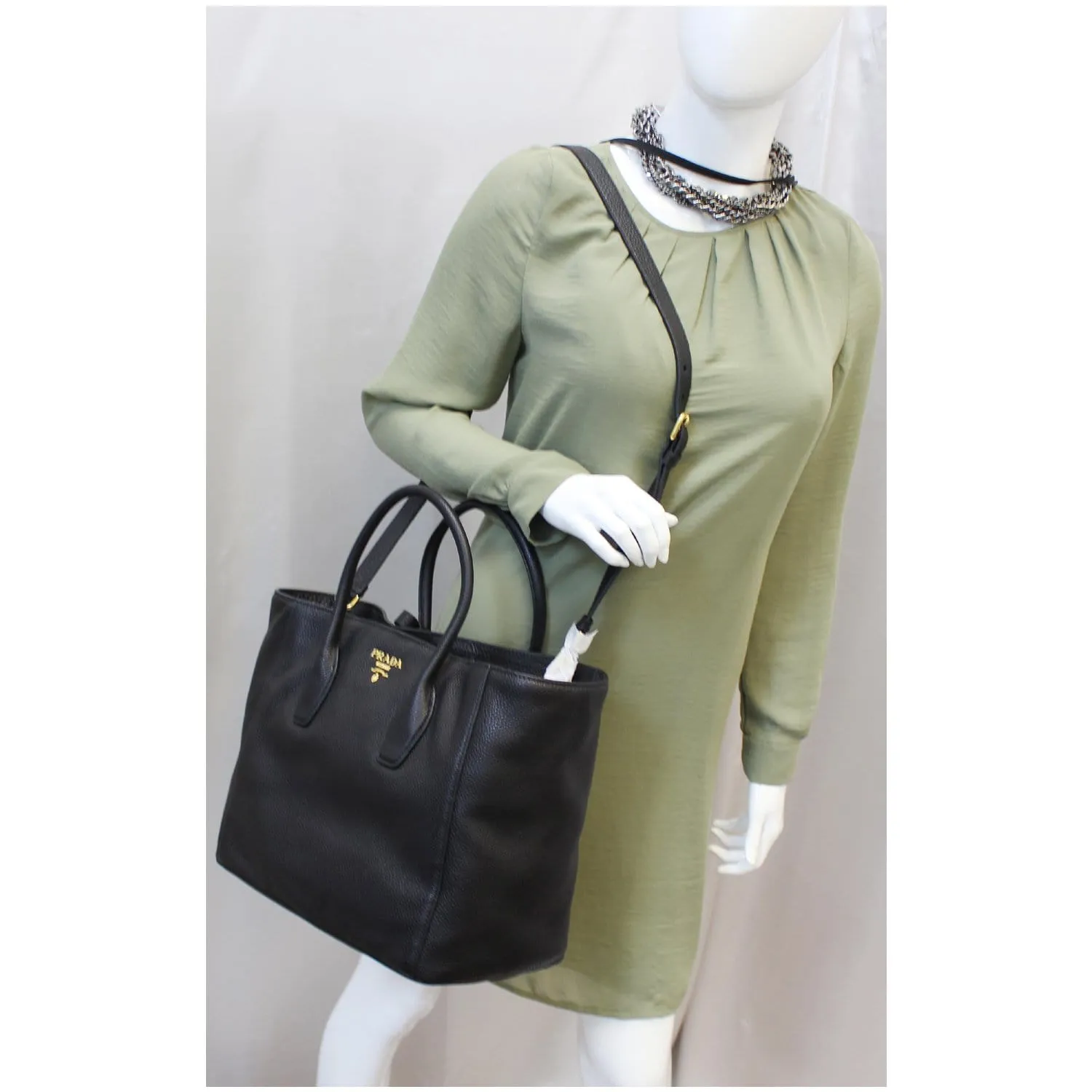 PRADA Vitello Daino Leather Shopping Tote Bag Black