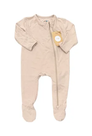 Simple zipper footed sleeper 3-6m Brand New with Tags