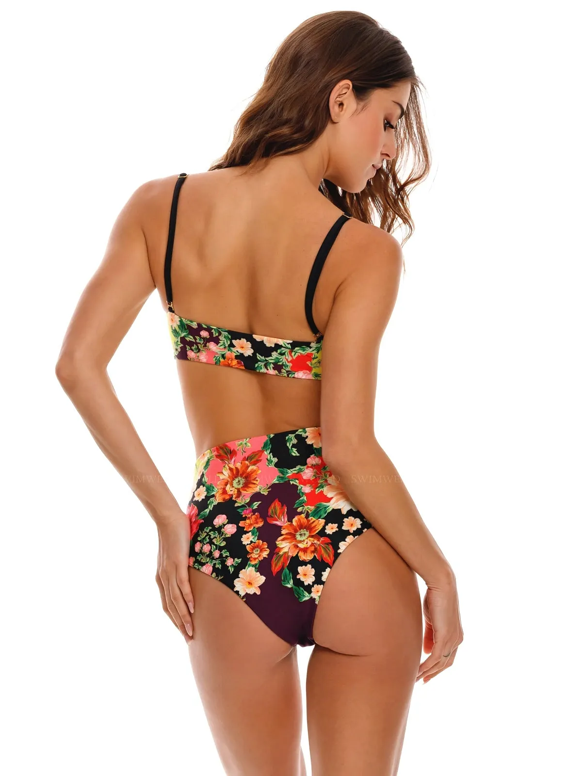 Thyra-Alicia Bikini