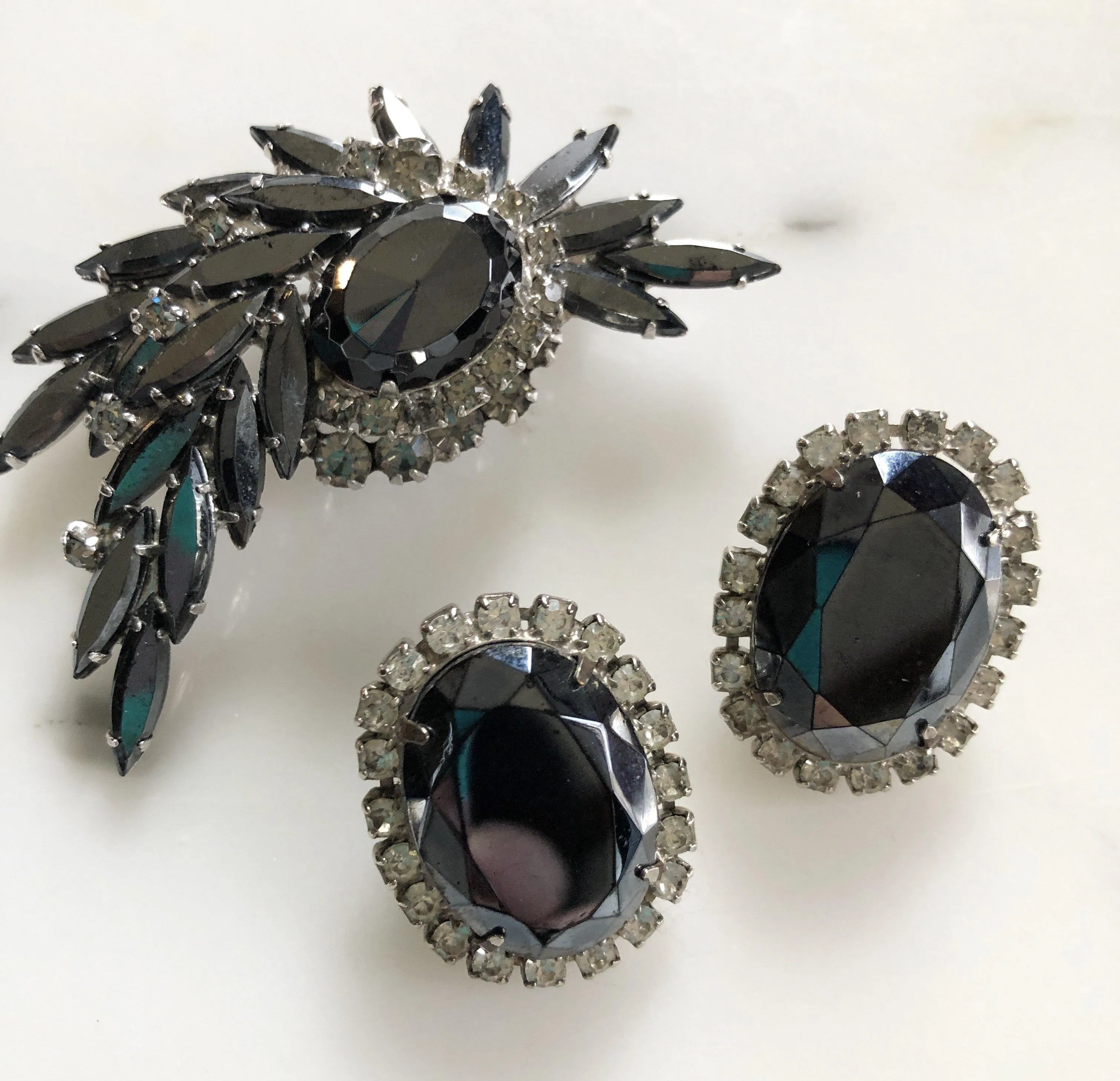 Vintage Juliana Hematite and Smoke Rhinestone Brooch